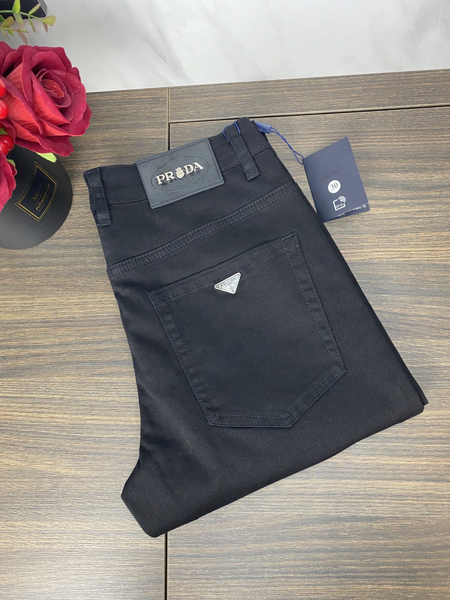 Prada Men's Slim-Fit Stretch Denim Jeans - Classic Style & Comfortable Fit 1 i1739691337291 944 0 0