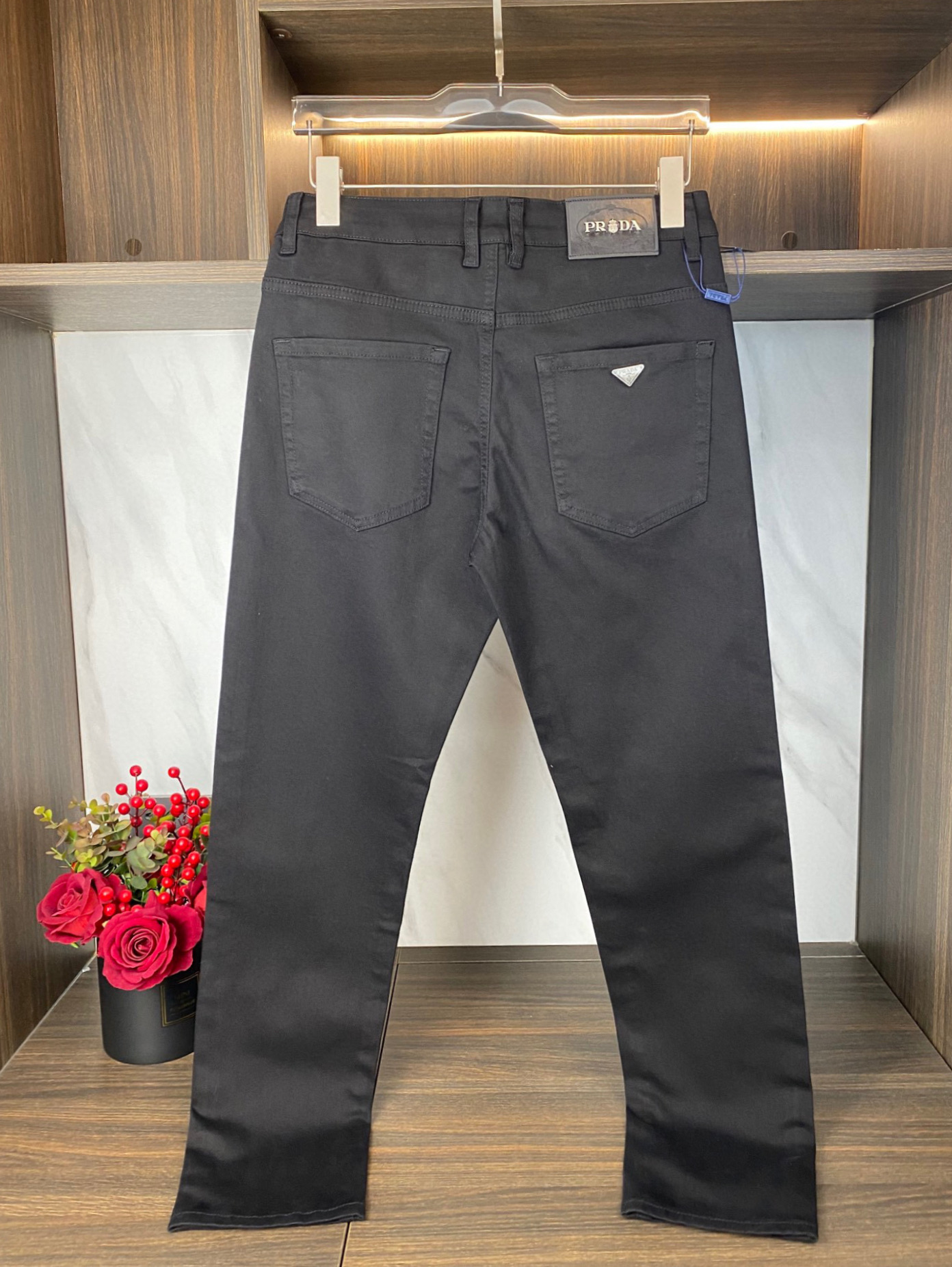 Prada Men's Slim-Fit Stretch Denim Jeans - Classic Style & Comfortable Fit 6 i1739691461506 2 0 8