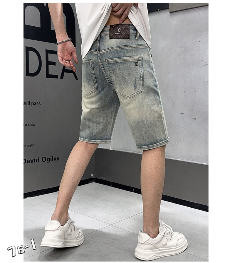 NO:442173,Trendy new shorts LV summer wash jeans and mid-pants. Classic retro wash craftsmanship, the five-point shorts style shows high-end texture, and the fabric is slightly stretchy, soft and comfortable!  The slim fit design is very easy to match!  Number of codes 28-38!  ,louis vuitton,shorts,jeans,alexander wang19860909潮流新款短裤 LV 夏季洗水牛仔裤中裤 经典复古洗水工艺,五分短裤版型尽显高级质感,面料微弹力柔软舒适！修身版型设计非常好搭配！码数28—38 ！,,louis vuitton,shorts,jeans,alexander wang,Men's clothing