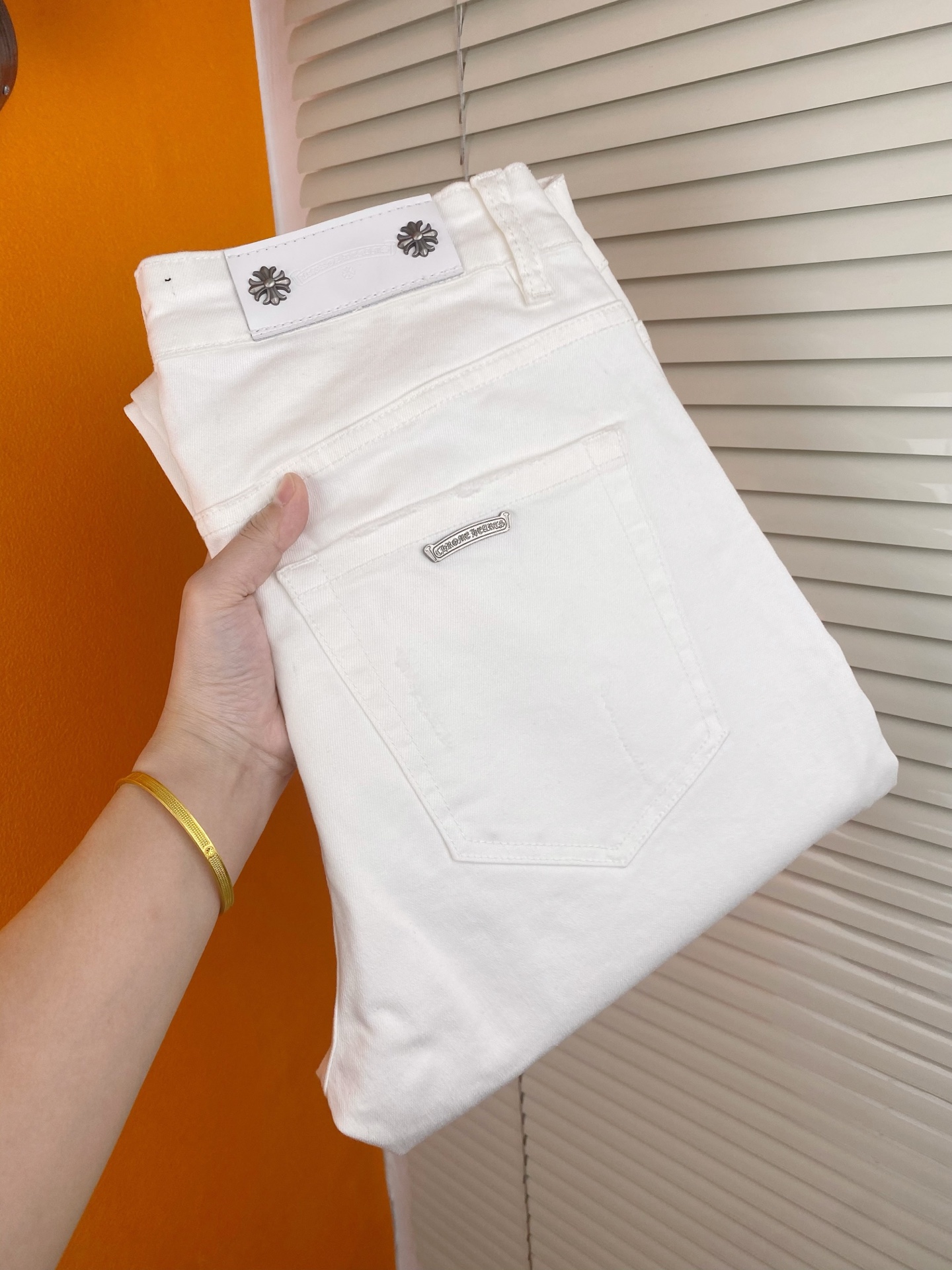 NO:443789,Trendy men's big-name jeans, Croxin men's trousers, Korean style slim small foot jeans, slightly stretchy summer thin high-end pure cotton denim fabric, exquisite and delicate inner details. Exquisite workmanship and high-end order!  Hot products.28-38, chrome hearts, jeans, alexander wang19860909潮流男装大牌牛仔裤克罗心男士长裤韩版显瘦小脚牛仔裤,微弹力夏薄款高级纯棉牛仔面料,内里细节精致细腻.做工精美高货单！爆款.28——38,,chrome hearts,jeans,alexander wang,Men's clothing