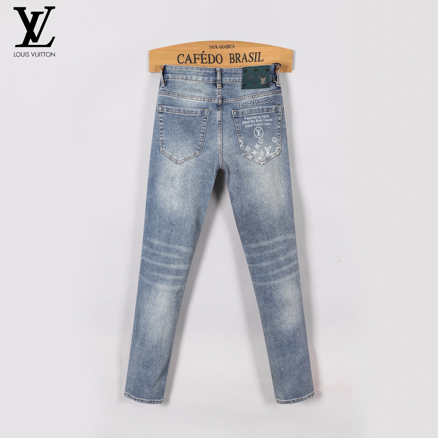Louis Vuitton Men's Slim Fit Denim Jeans - Fashionable & Comfortable 3 i1746029206587 1165 0 1