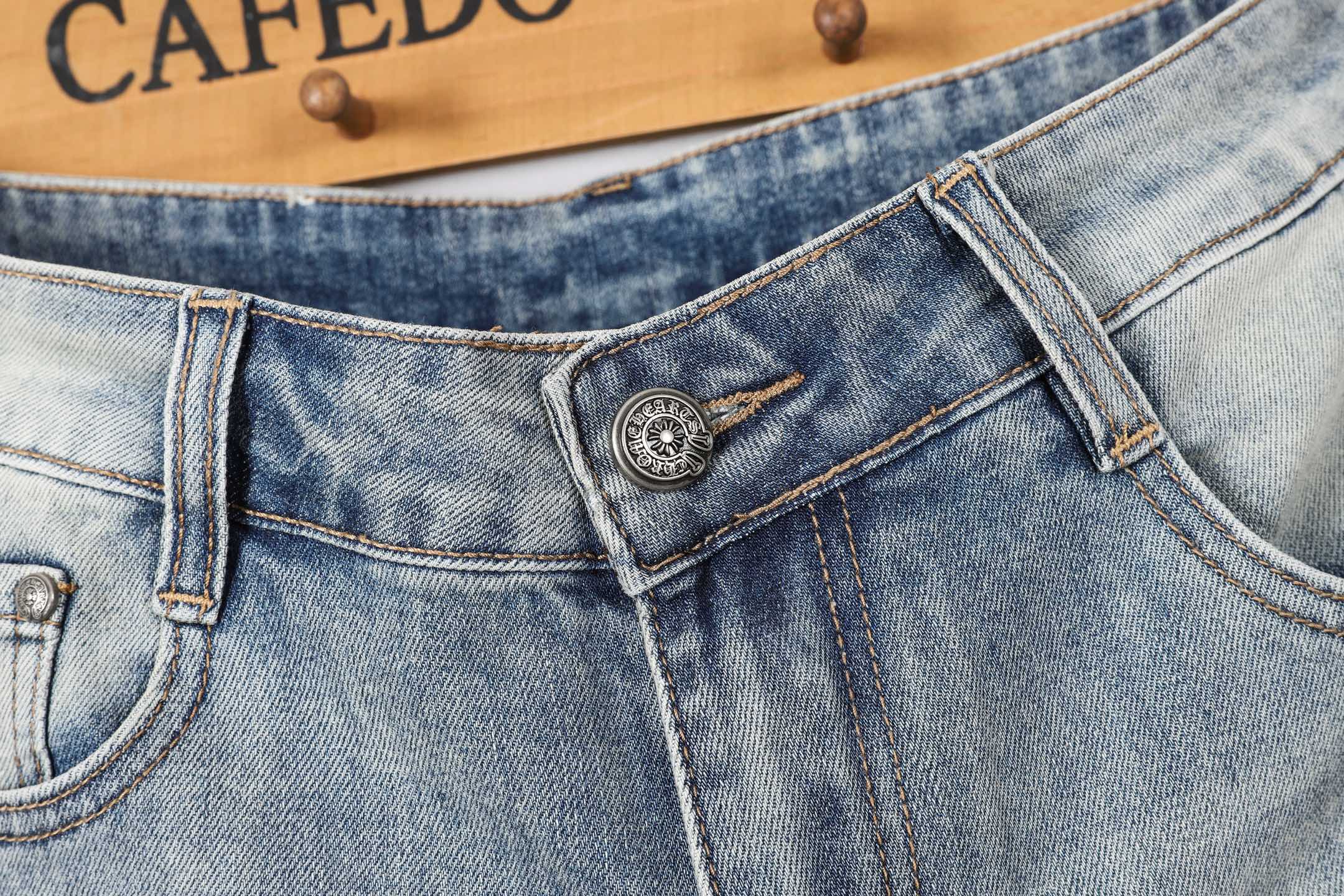 Gucci Men's Slim-Fit Denim Jeans with Signature Logo Patch, Sizes 28-38 9 i1746029527188 1284 0 7