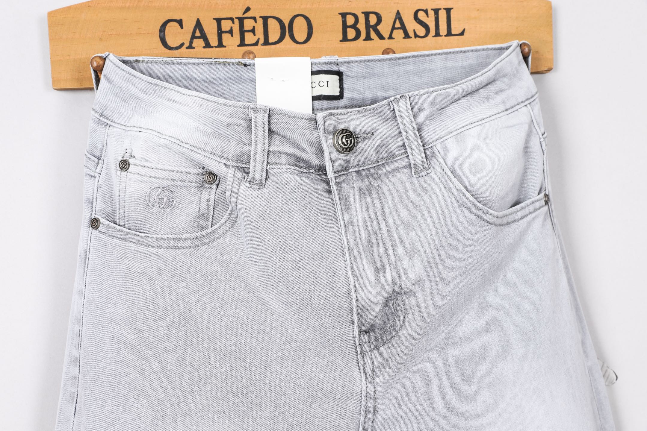Gucci Men's Slim-Fit Light Gray Wash Jeans, Fashionable and Comfortable 10 i1746029661837 7409 0 8