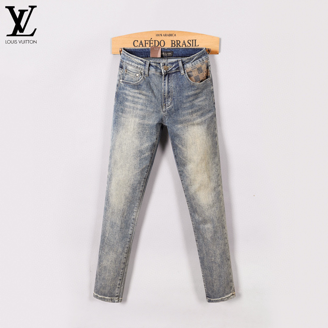 Louis Vuitton Men's Slim-Fit Jeans - Elegant Design, Comfortable Stretch Denim 3 i1746029706352 3954 0 1
