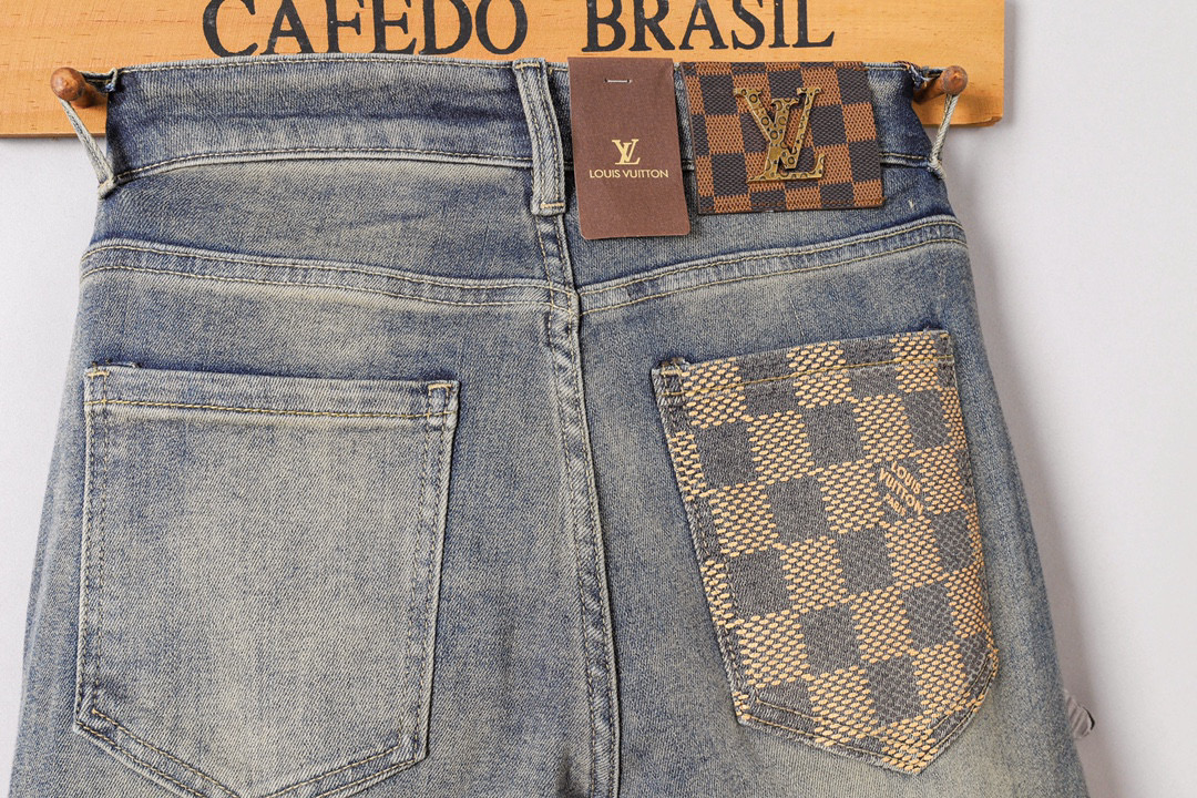 Louis Vuitton Men's Slim-Fit Jeans - Elegant Design, Comfortable Stretch Denim 9 i1746029707334 8470 0 7
