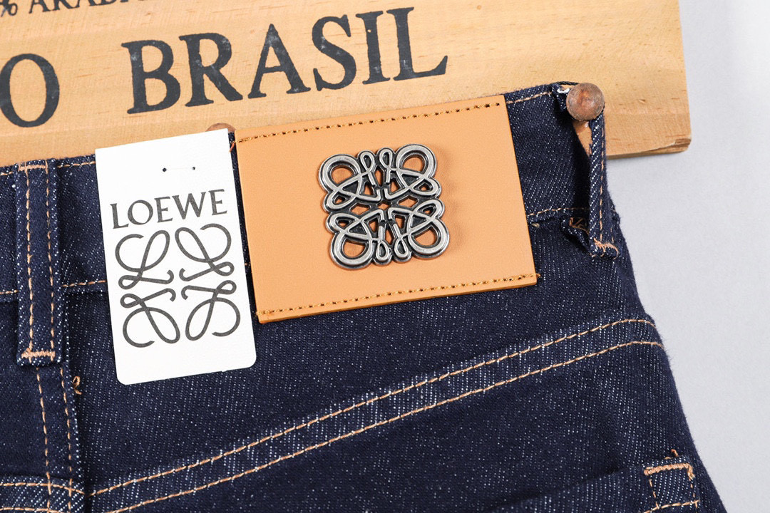 Loewe Men's Slim-Fit Dark Wash Jeans: Modern Style, Comfortable Denim 8 i1746030258964 2038 0 6