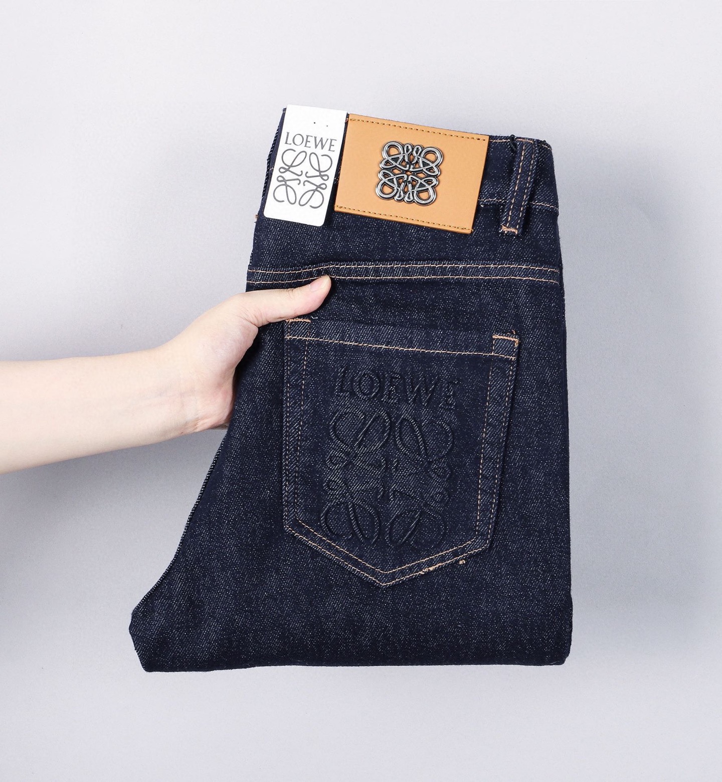 Loewe Men's Slim-Fit Dark Wash Jeans: Modern Style, Comfortable Denim 2 i1746030259259 1994 0 0