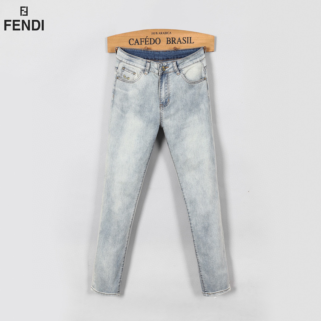 Fendi Men's Slim-Fit Light Wash Denim Jeans - Stylish & Comfortable 4 i1746030280574 2702 0 2