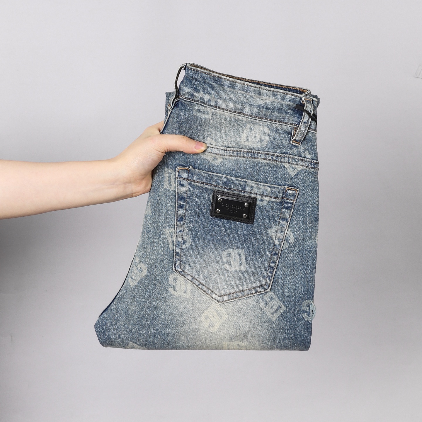 Dolce & Gabbana Men's Slim-Fit Jeans in Light Wash with Logo Pattern 2 i1746030315212 9938 0 0