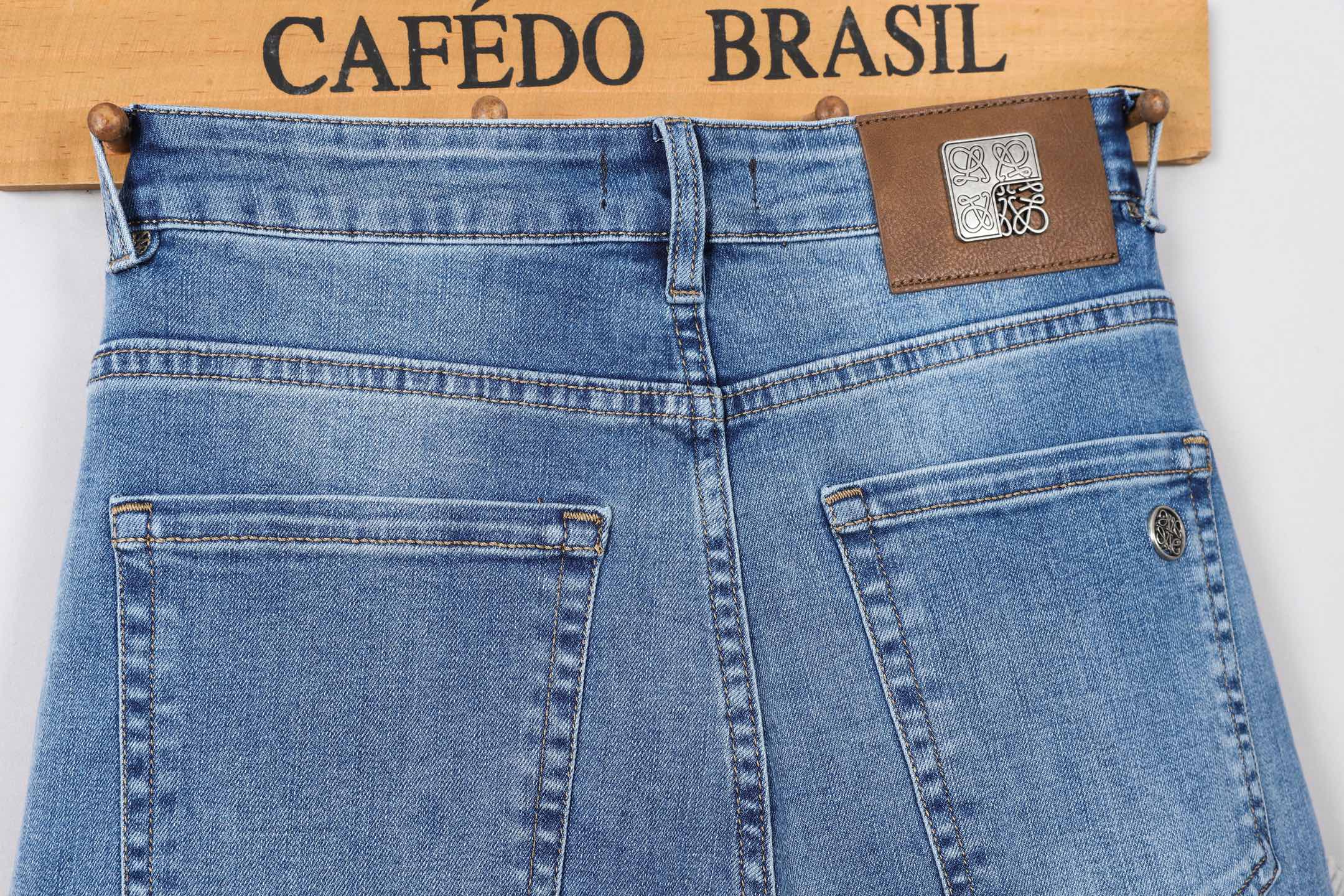 ロイウェイ メンズ牛仔パンツ 修身デザイン