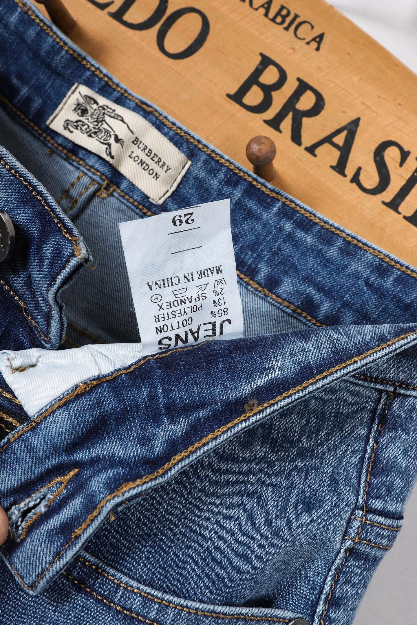 Burberry Men's Slim-Fit Stretch Denim Jeans - Stylish and Comfortable 7 i1746030594170 3150 0 5