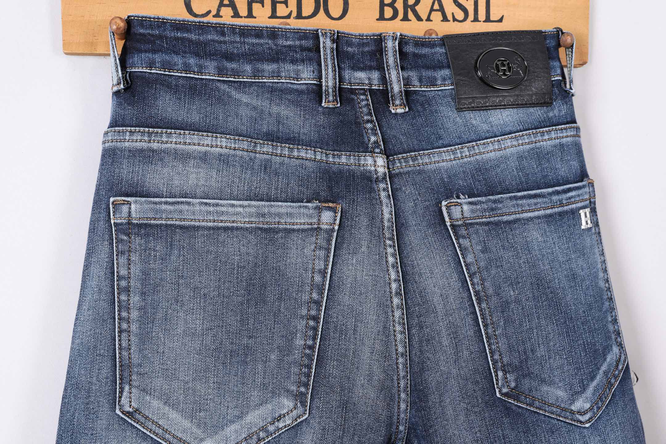 愛馬仕 小直筒牛仔パンツ 重工水洗素材で快適な着心地