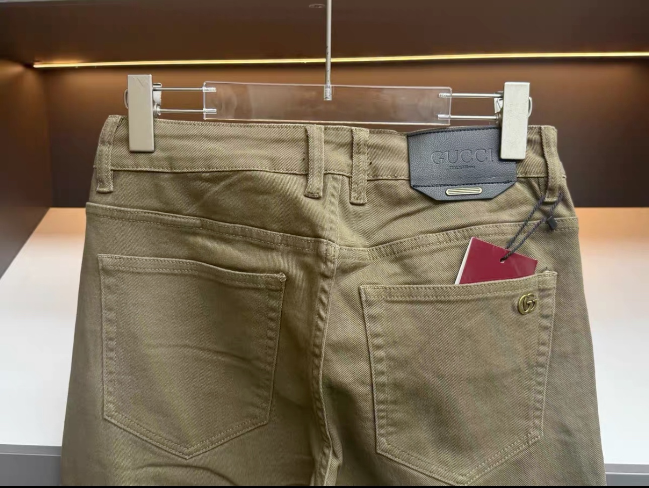 Gucci秋冬新作男装牛仔裤 - 小直脚修身デザイン