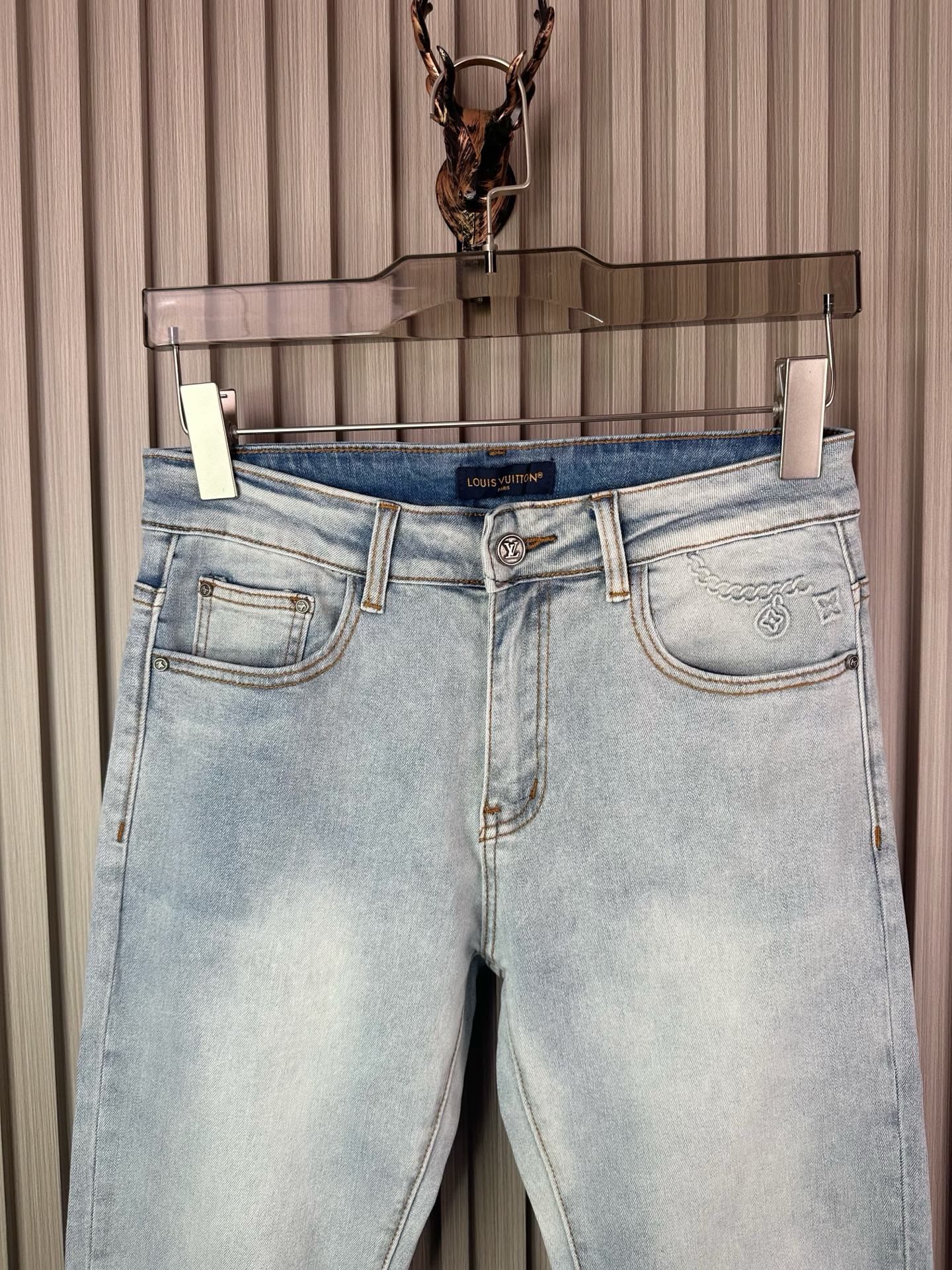 LV 经典大牌牛仔裤 修身小脚 弹力显瘦