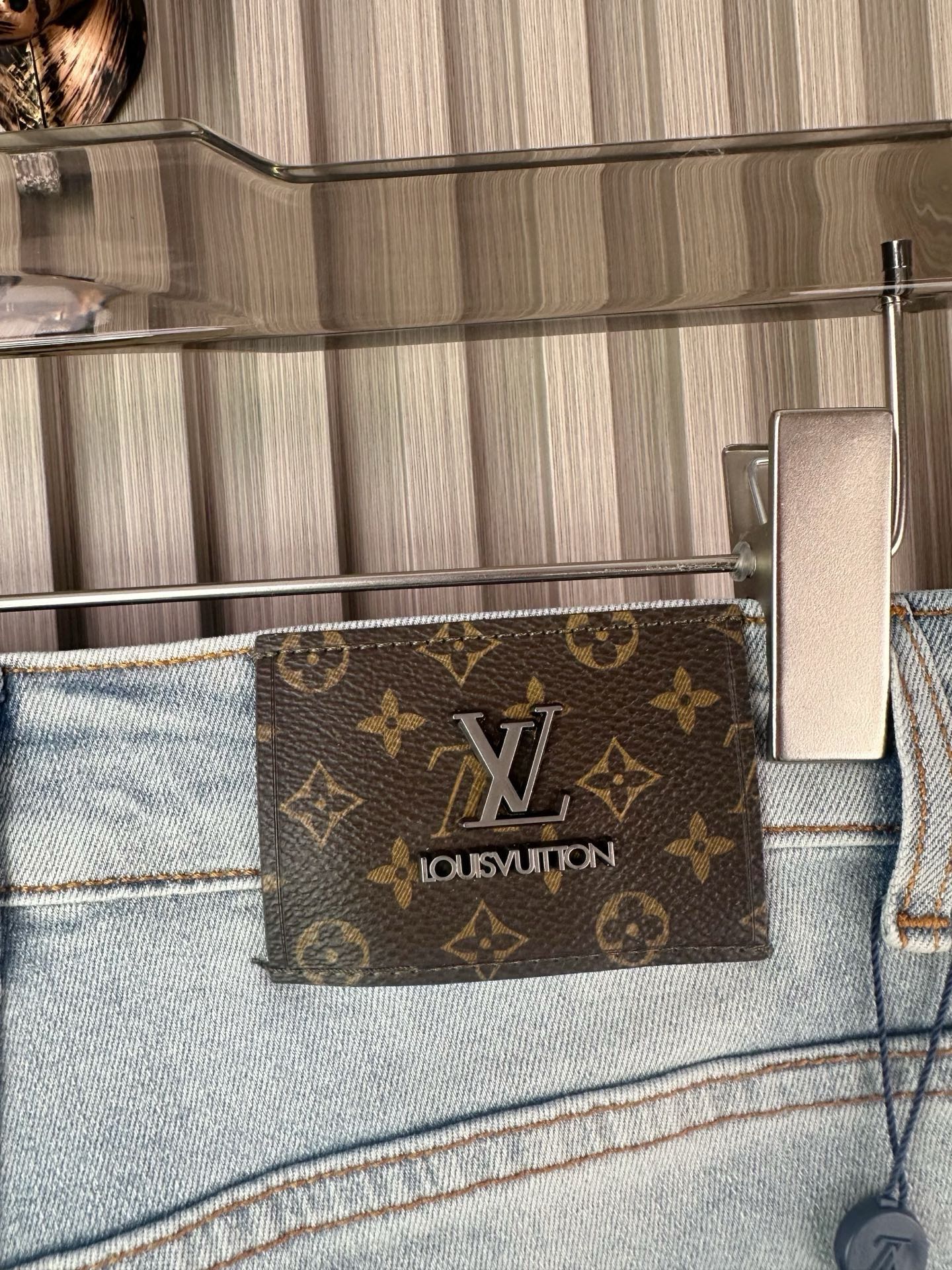 LV 经典大牌牛仔裤 修身小脚 弹力显瘦