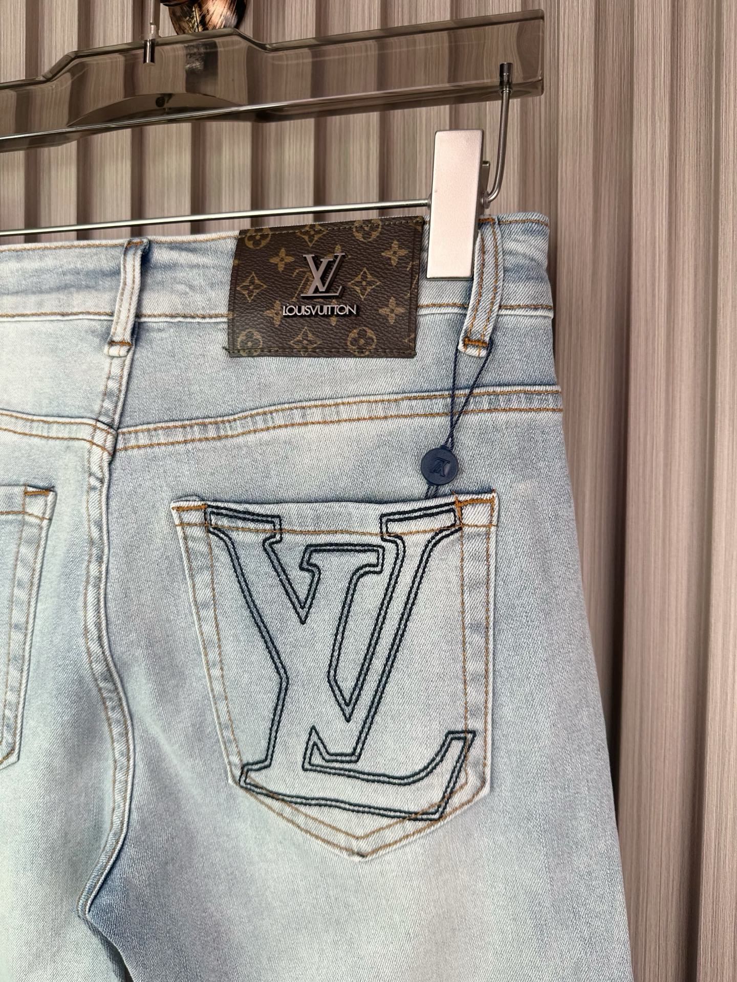 LV 经典大牌牛仔裤 修身小脚 弹力显瘦