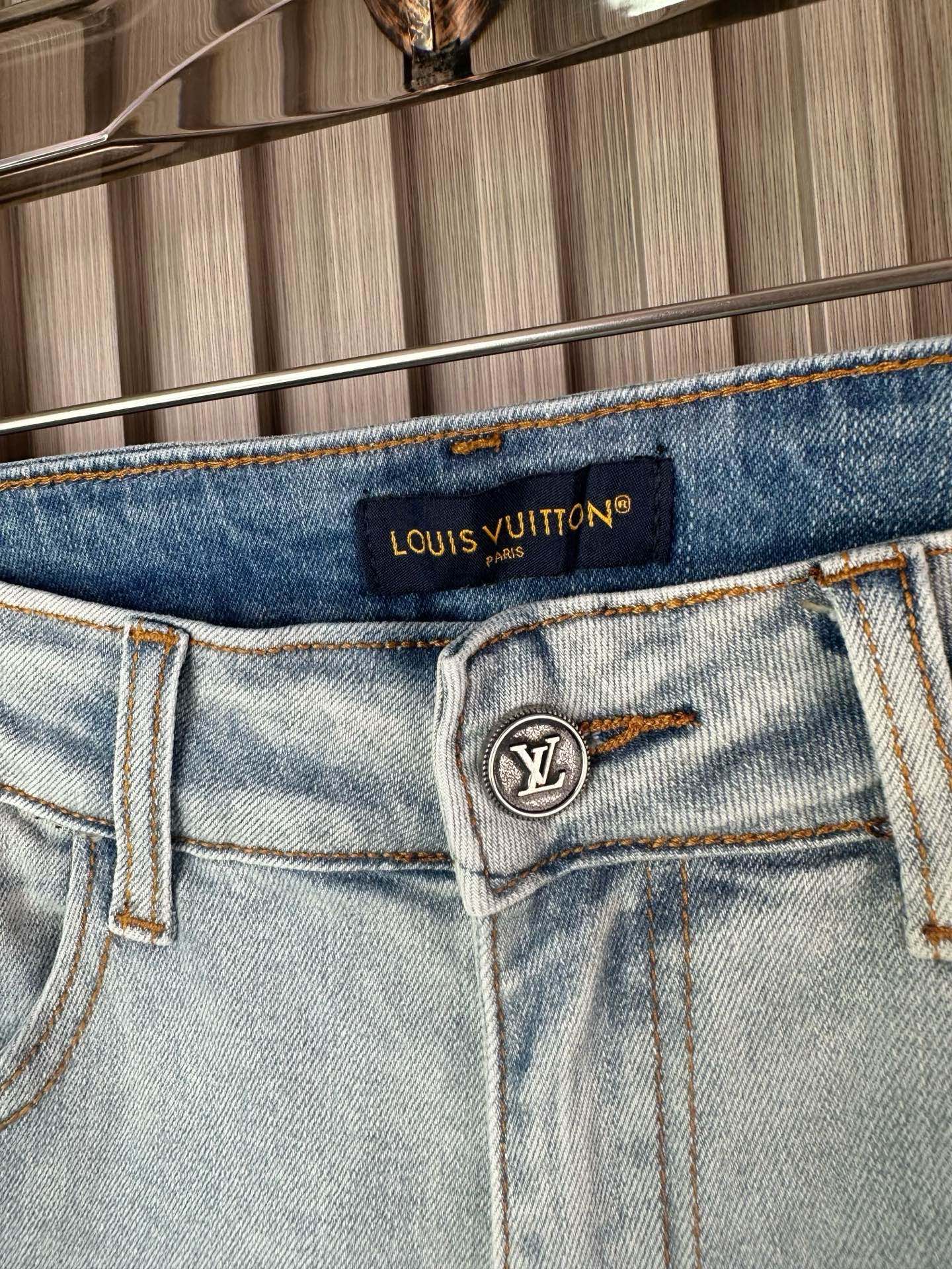 LV 经典大牌牛仔裤 修身小脚 弹力显瘦