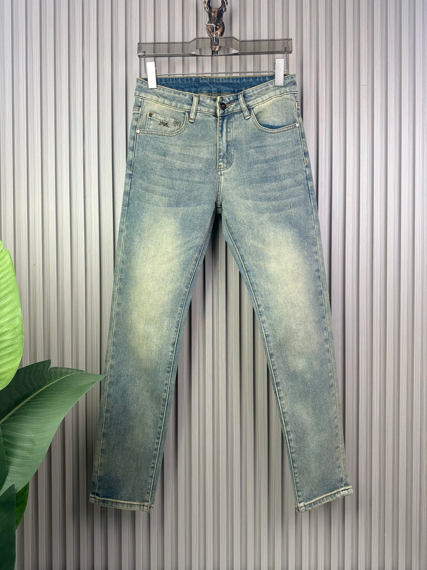 アーマーニ デニムパンツ 修身小脚タイプ 弾力素材