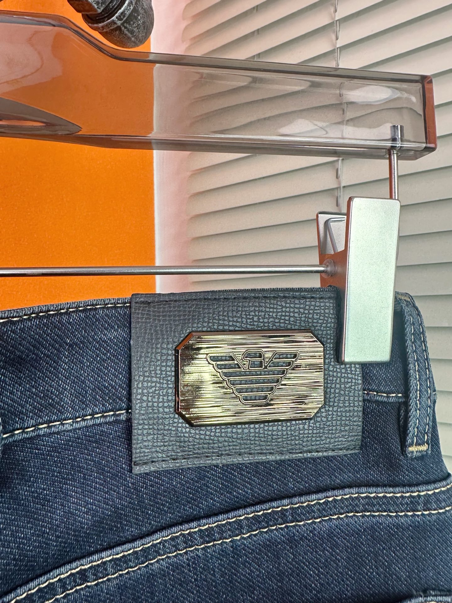 アーマーニ メンズ デニムパンツ ビジネスカジュアル 秋冬向け