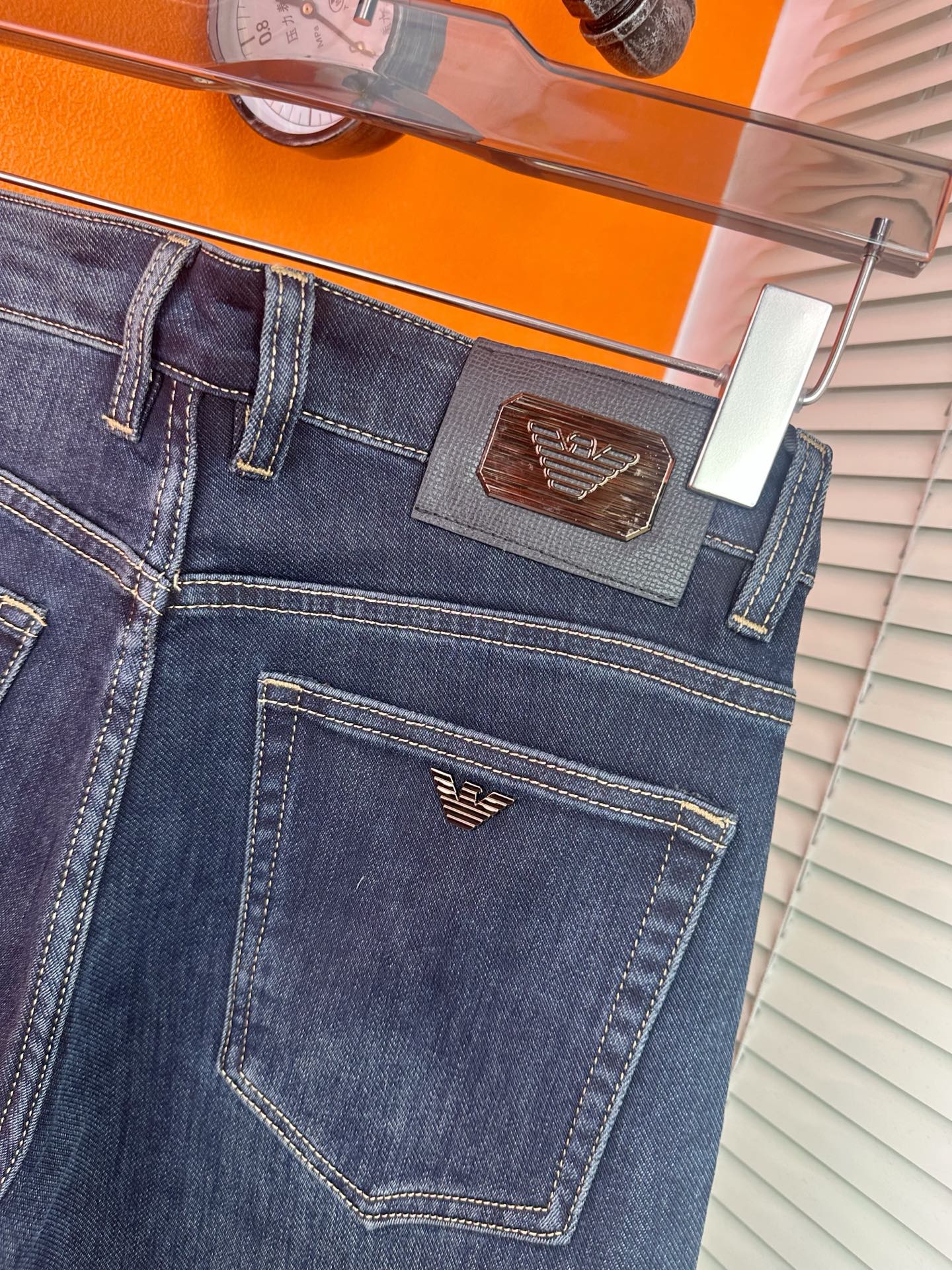 アーマーニ メンズ デニムパンツ ビジネスカジュアル 秋冬向け