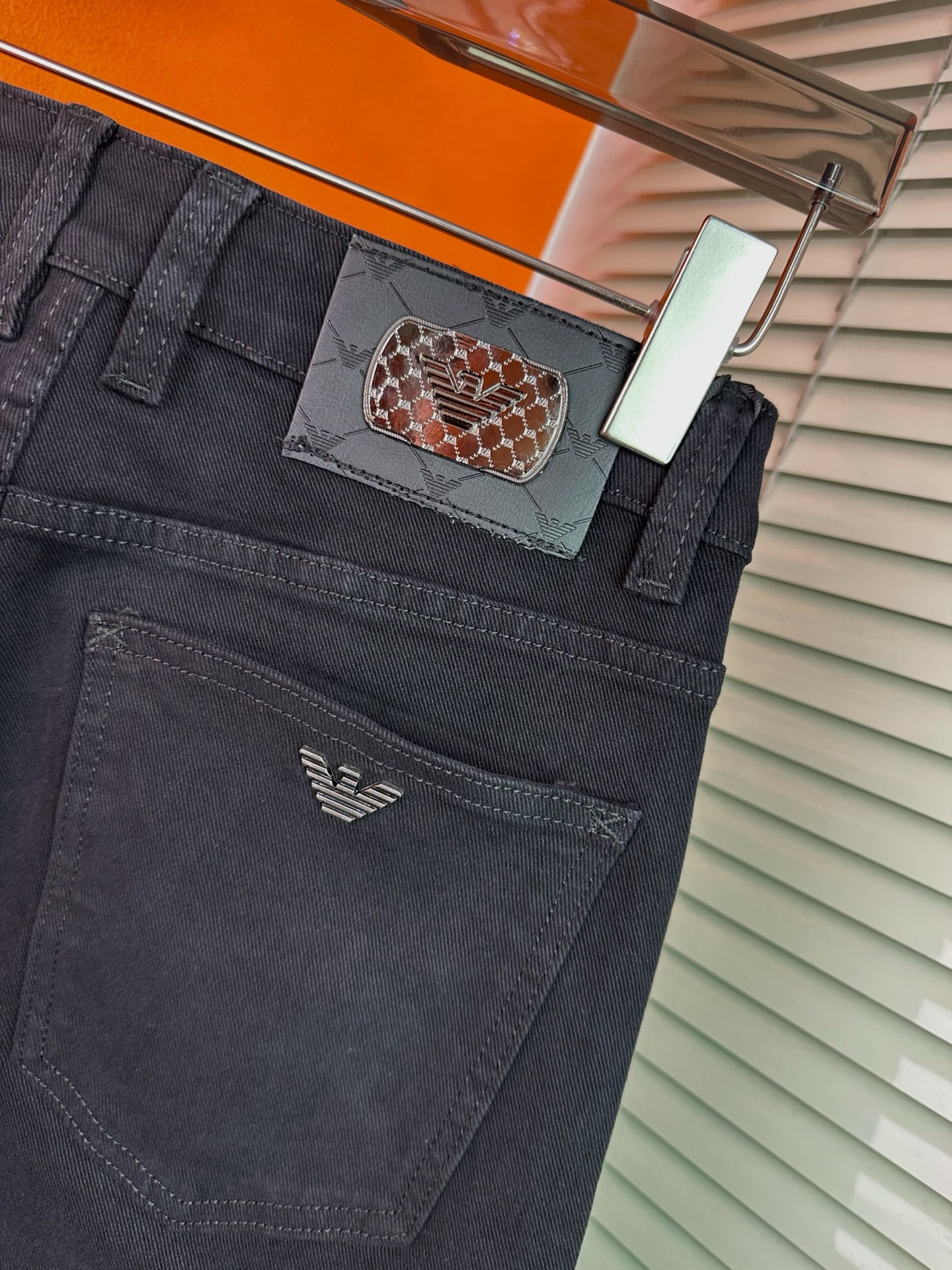 アーマーニ メンズ 牛仔パンツ ビジネススタイル 秋冬向け