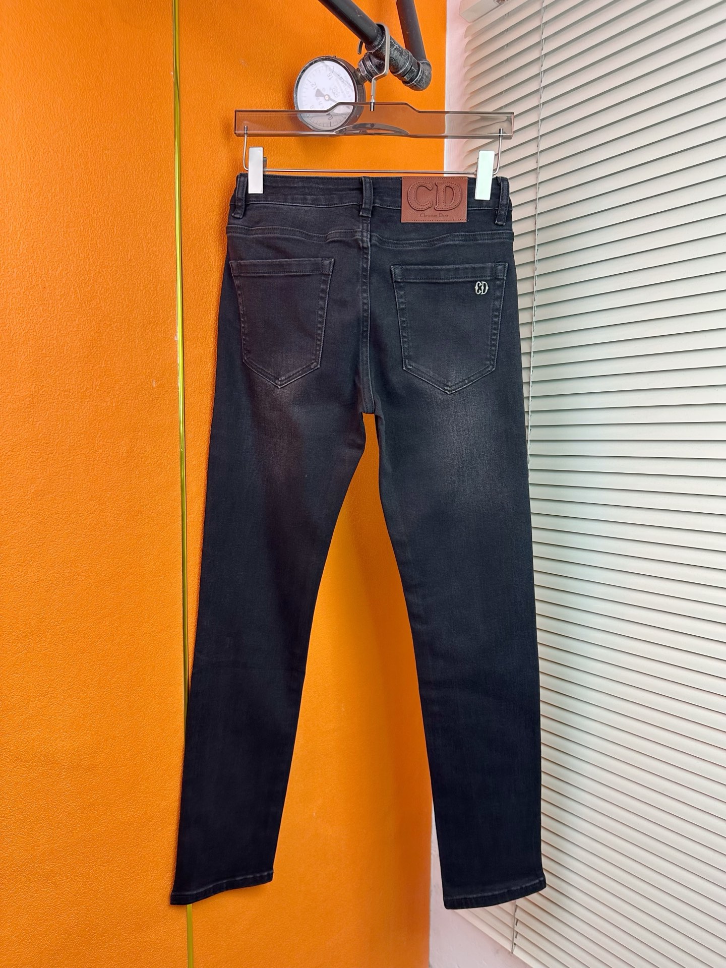 Dior 男性用デニムパンツ 修身タイプ 秋冬新作