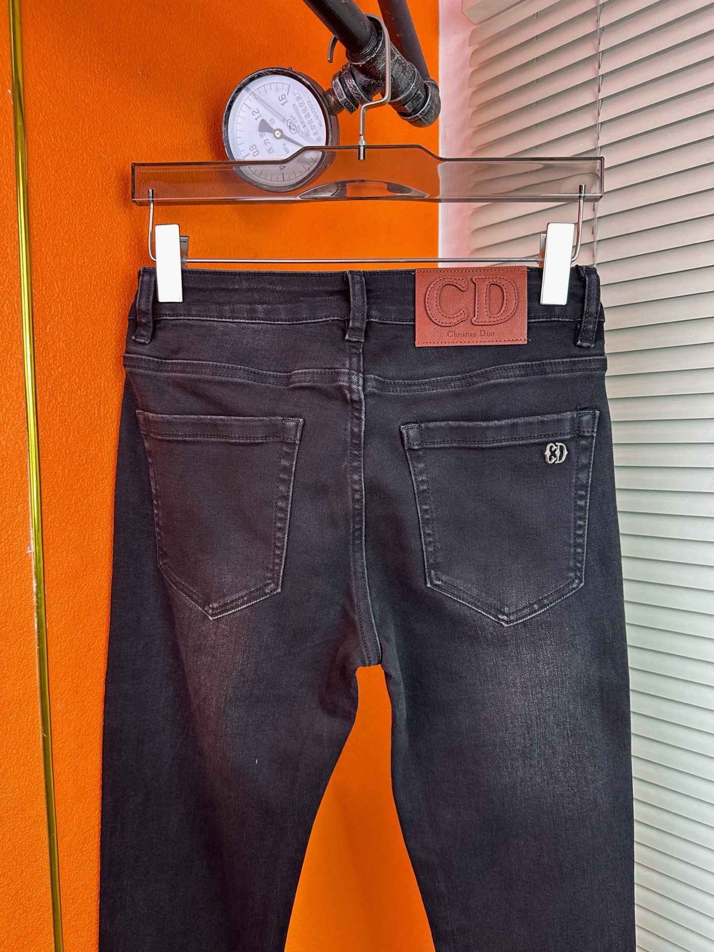 Dior 男性用デニムパンツ 修身タイプ 秋冬新作