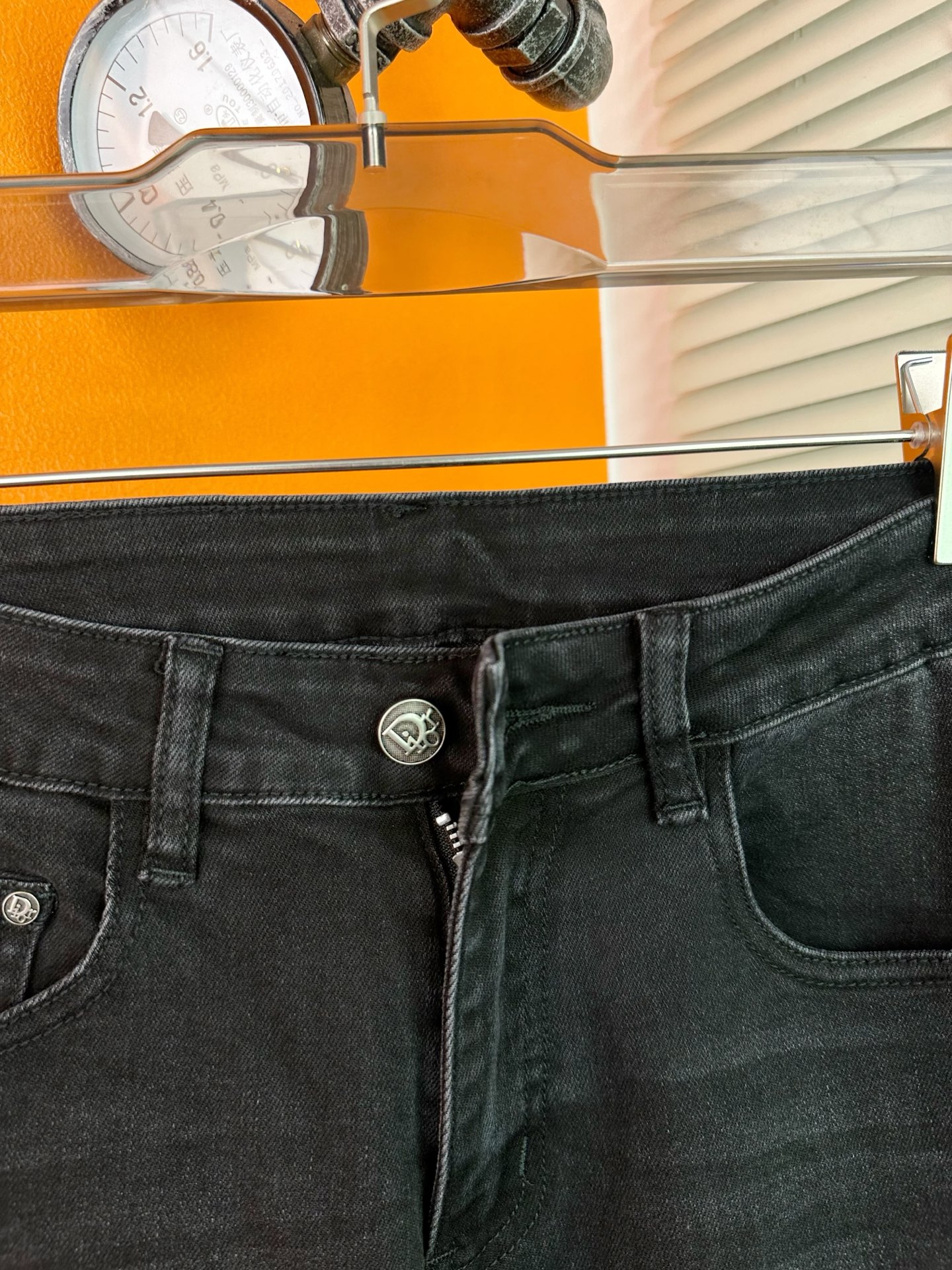 Dior 男性用デニムパンツ 修身タイプ 秋冬新作