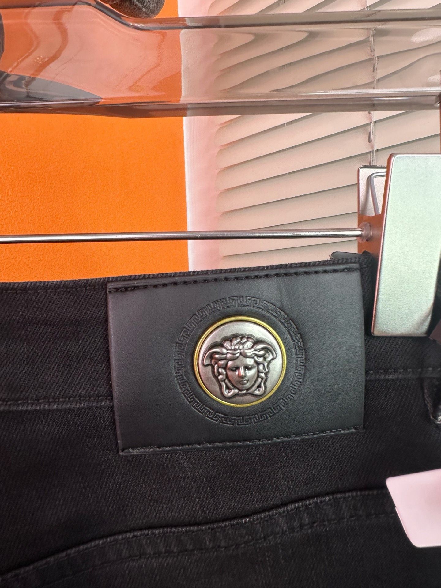 范思哲 メンズ デニムパンツ スリムフィット 小脚 秋冬新作