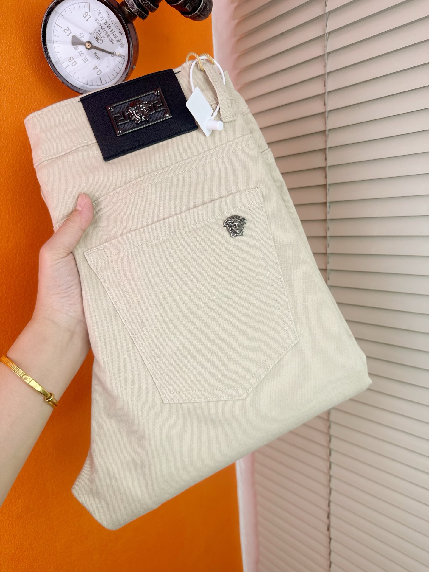 范思哲スタイル メンズデニムパンツ 弾力修身小直筒 秋冬新作