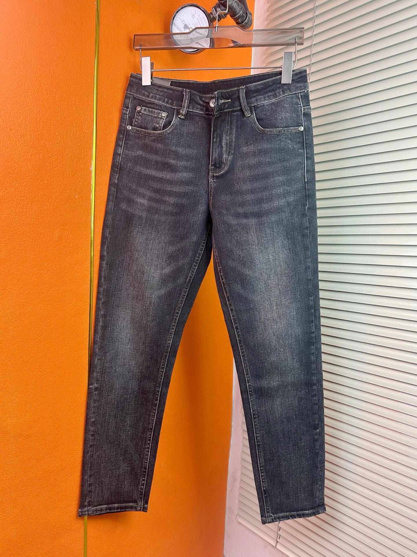 P300 クラシックスタイル 男性用ダメージデニムパンツ 弾力性あり