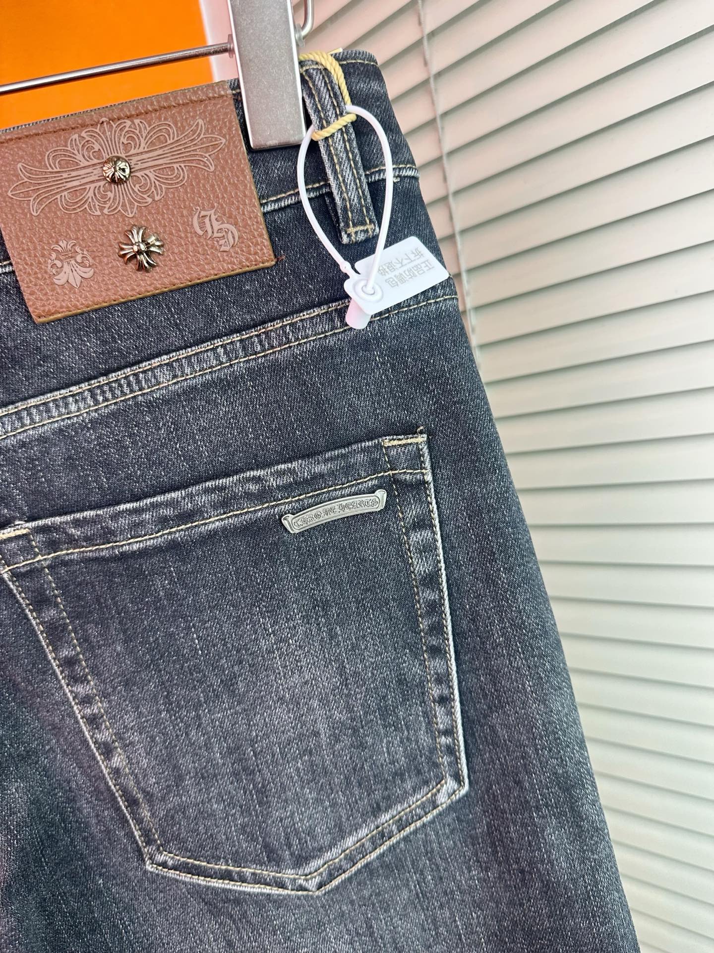 P300 クラシックスタイル 男性用ダメージデニムパンツ 弾力性あり