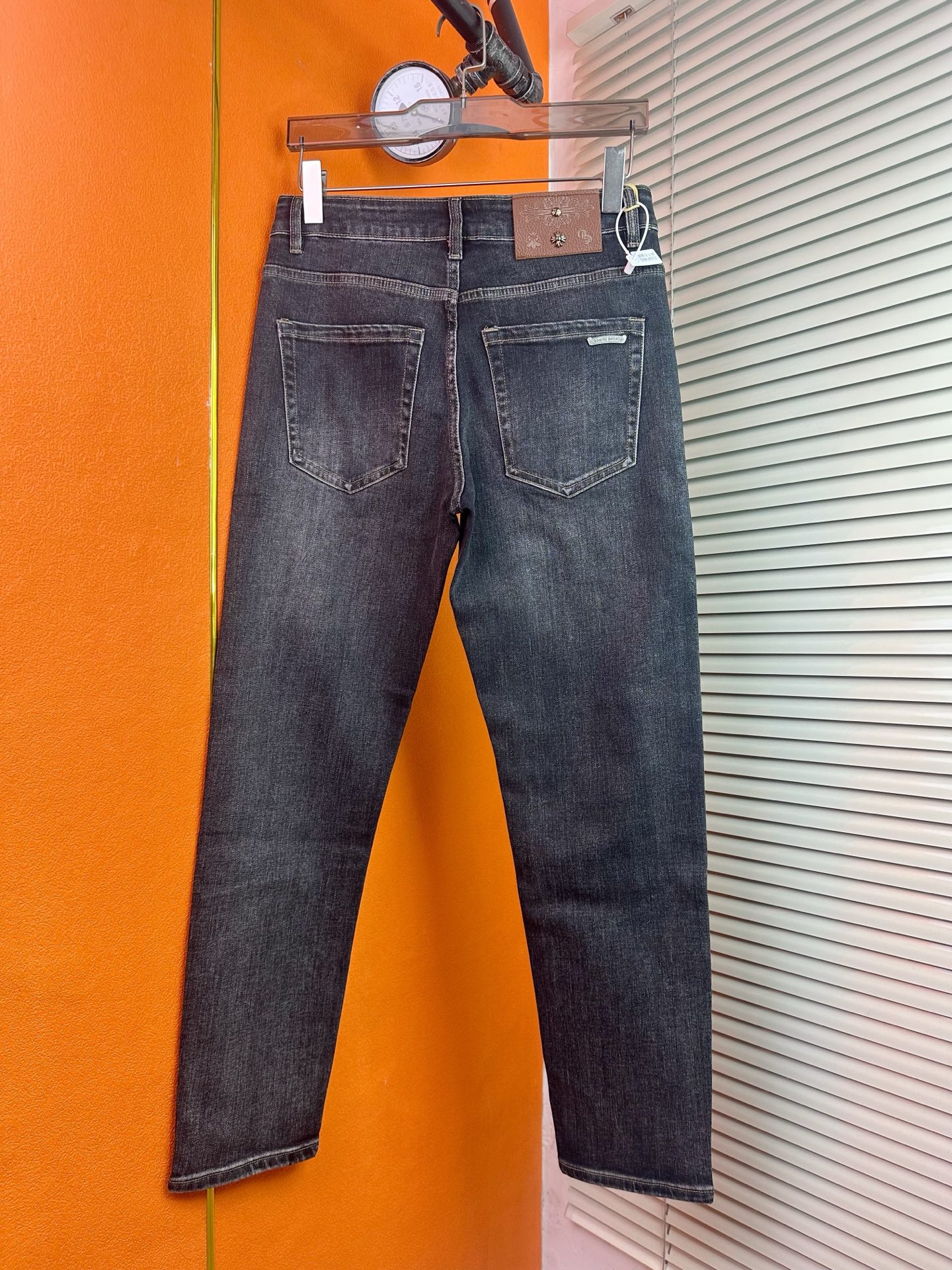 P300 クラシックスタイル 男性用ダメージデニムパンツ 弾力性あり