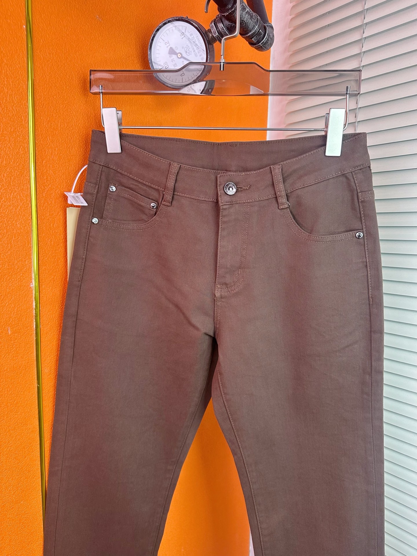 BOSS メンズデニムパンツ - スタイリッシュな秋冬向けストレッチフィット