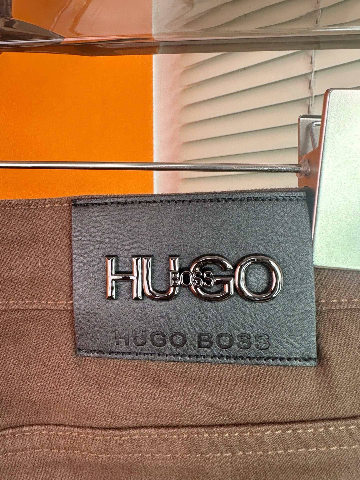 BOSS メンズデニムパンツ - スタイリッシュな秋冬向けストレッチフィット