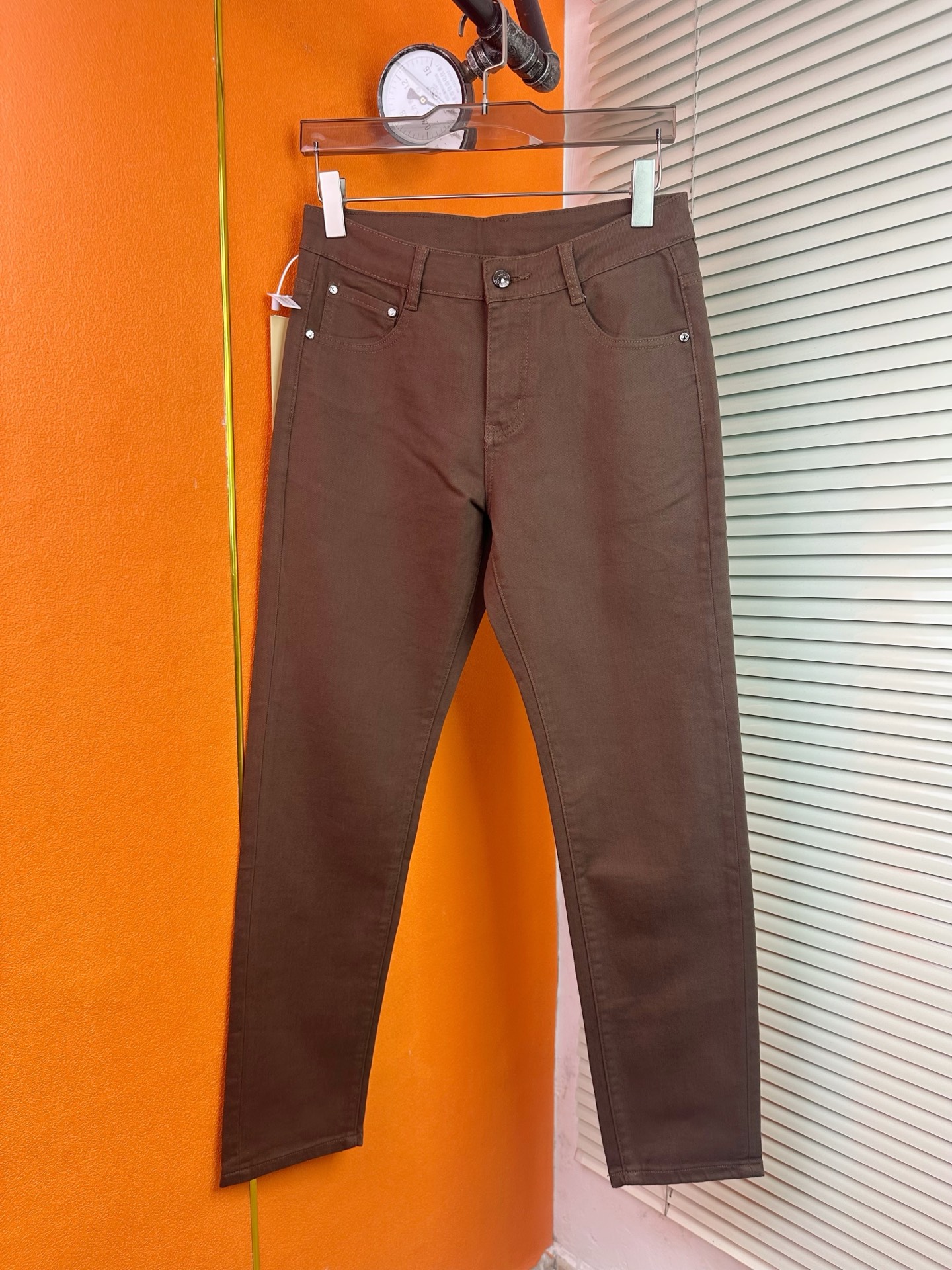 BOSS メンズデニムパンツ - スタイリッシュな秋冬向けストレッチフィット