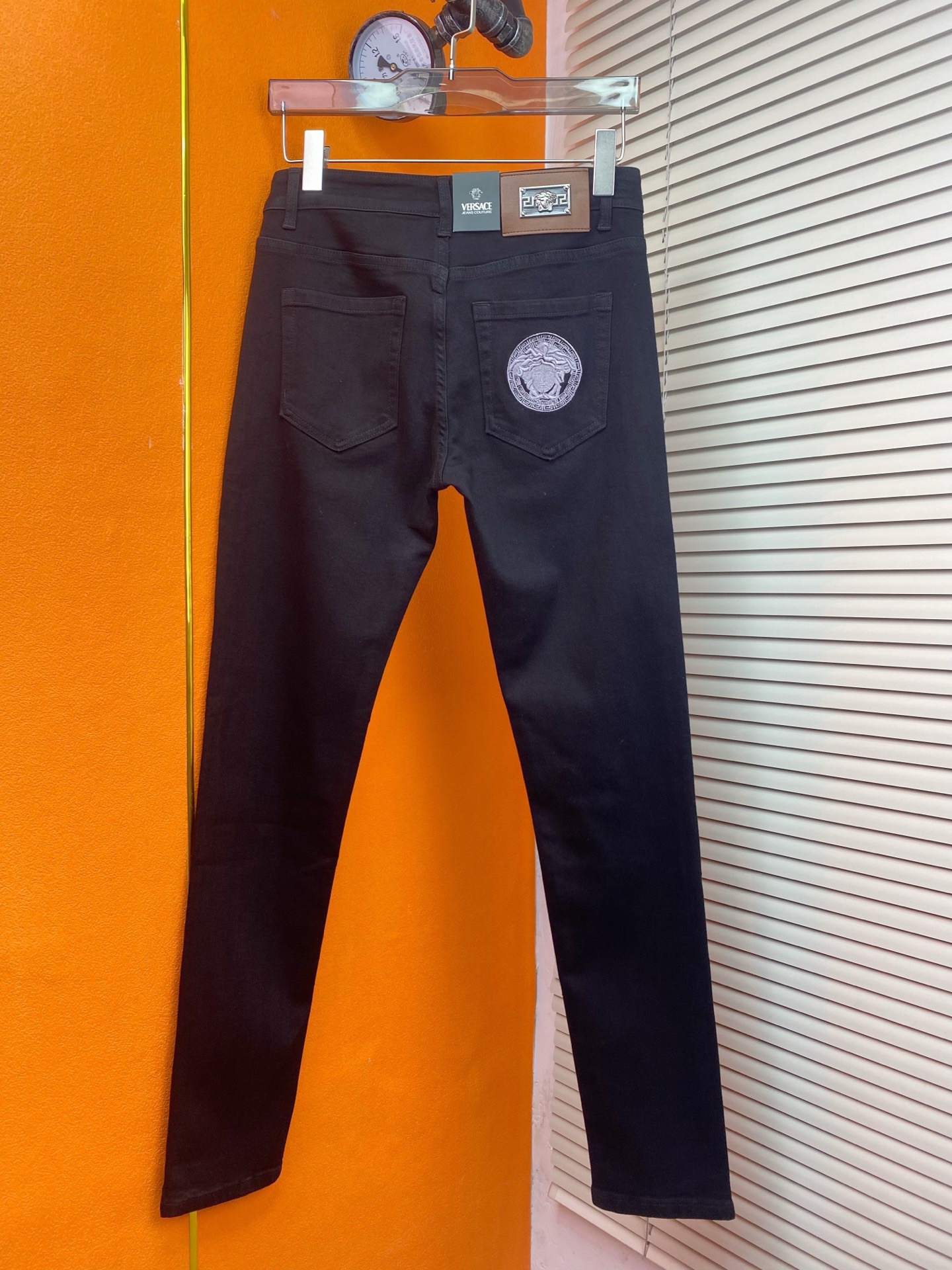 范思哲 メンズ 牛仔裤 弾力修身小脚 秋冬新作