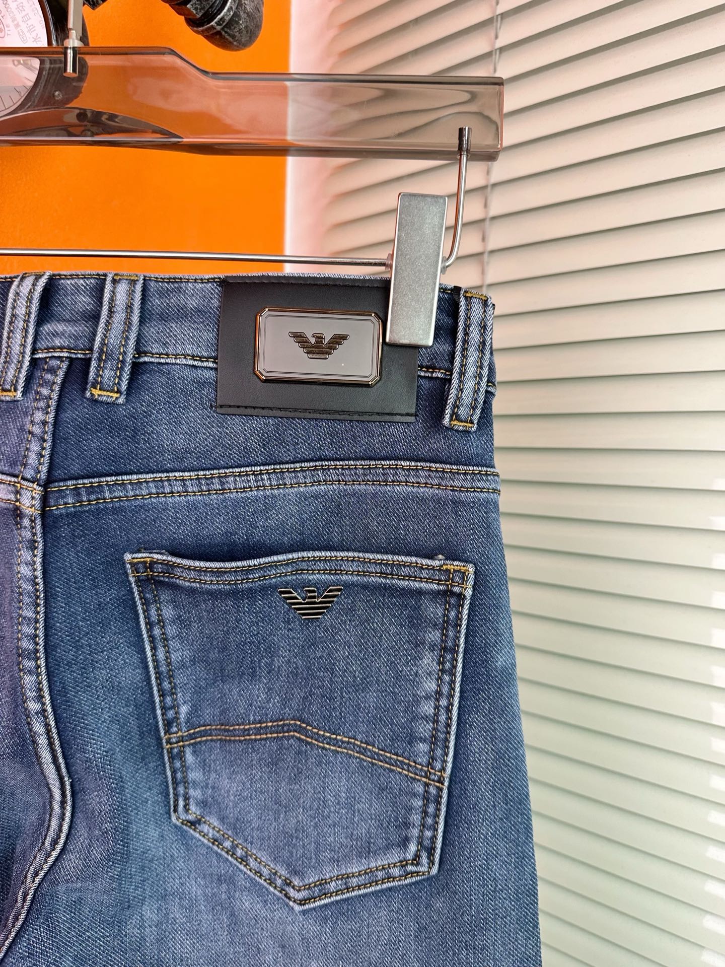 阿玛尼 メンズ デニムパンツ ビジネススタイル 秋冬新作