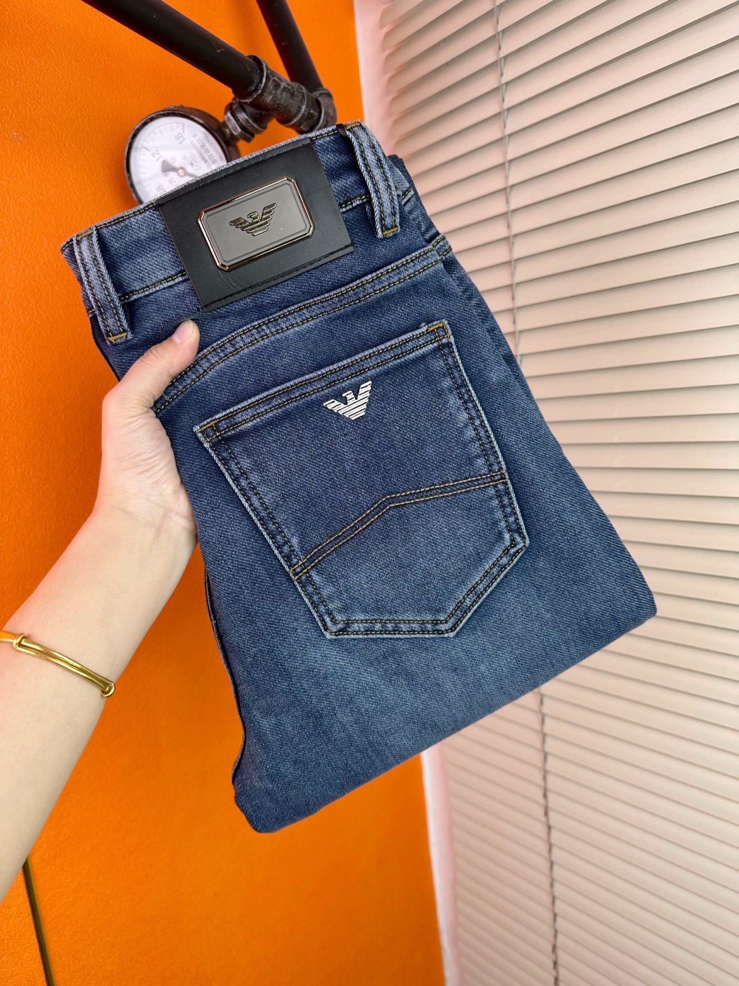 阿玛尼 メンズ デニムパンツ ビジネススタイル 秋冬新作