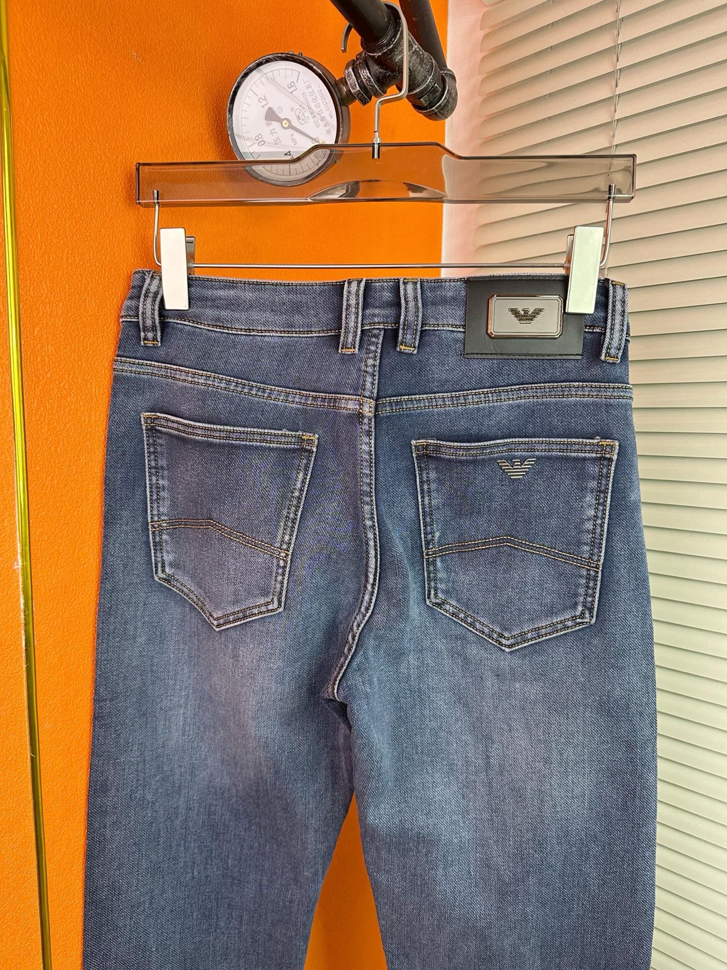 阿玛尼 メンズ デニムパンツ ビジネススタイル 秋冬新作