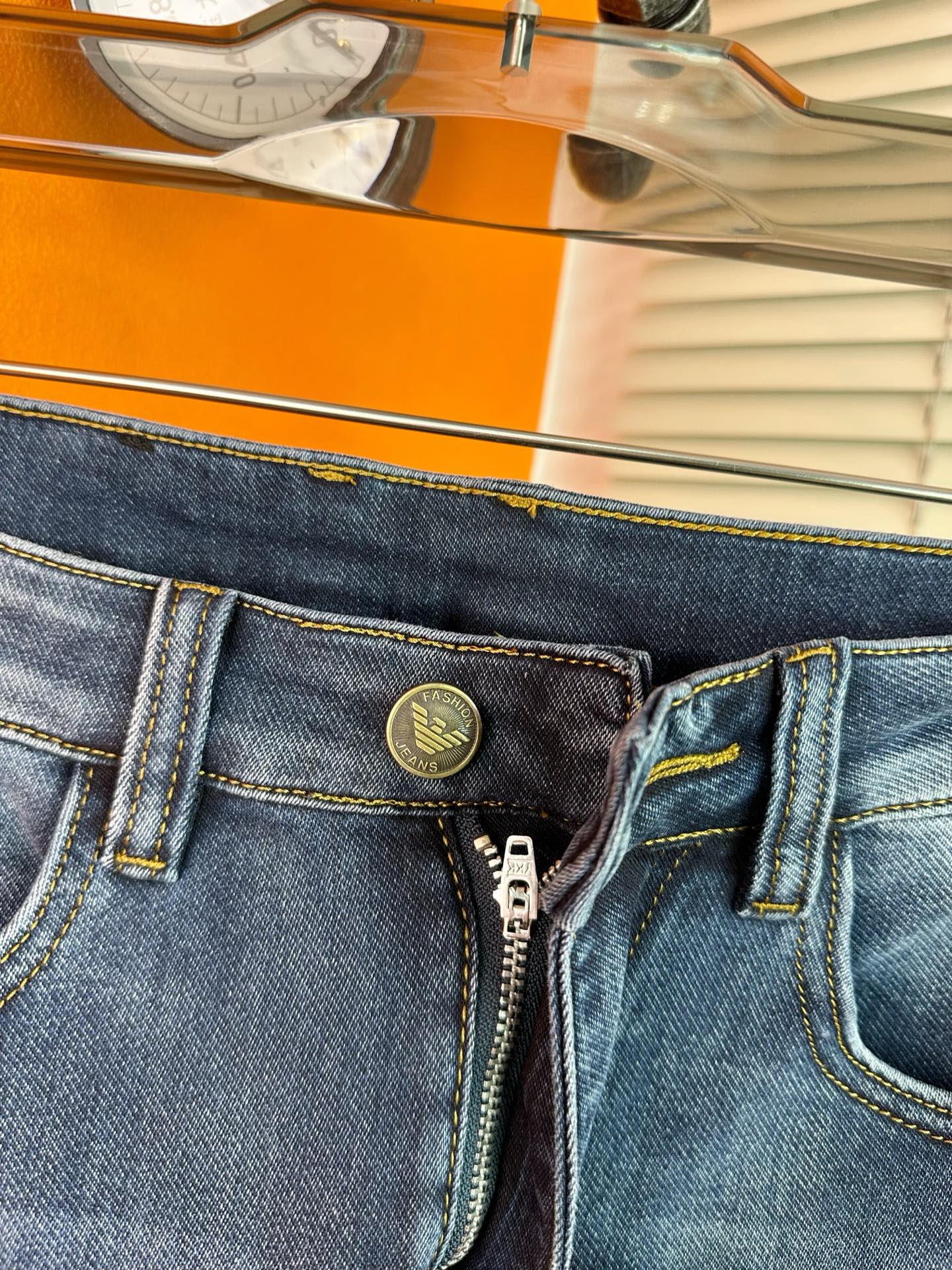 阿玛尼 メンズ デニムパンツ ビジネススタイル 秋冬新作