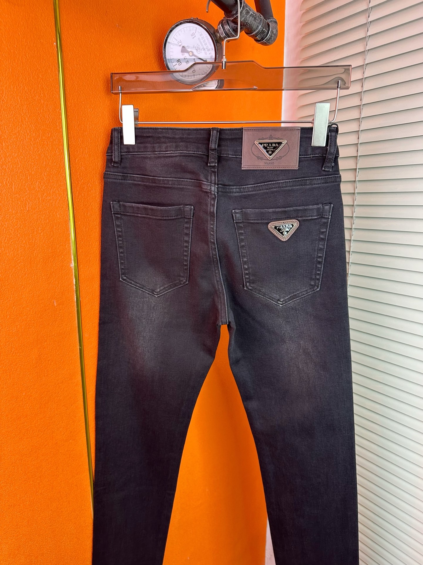 プラダ メンズ ファッション デニムパンツ 修身タイプ