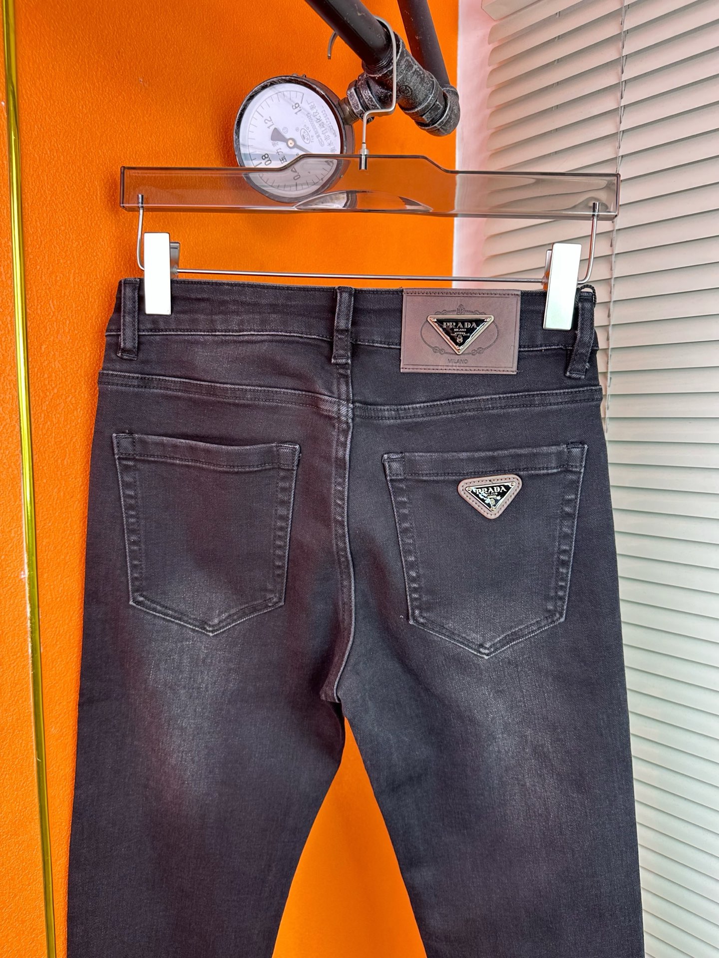 プラダ メンズ ファッション デニムパンツ 修身タイプ