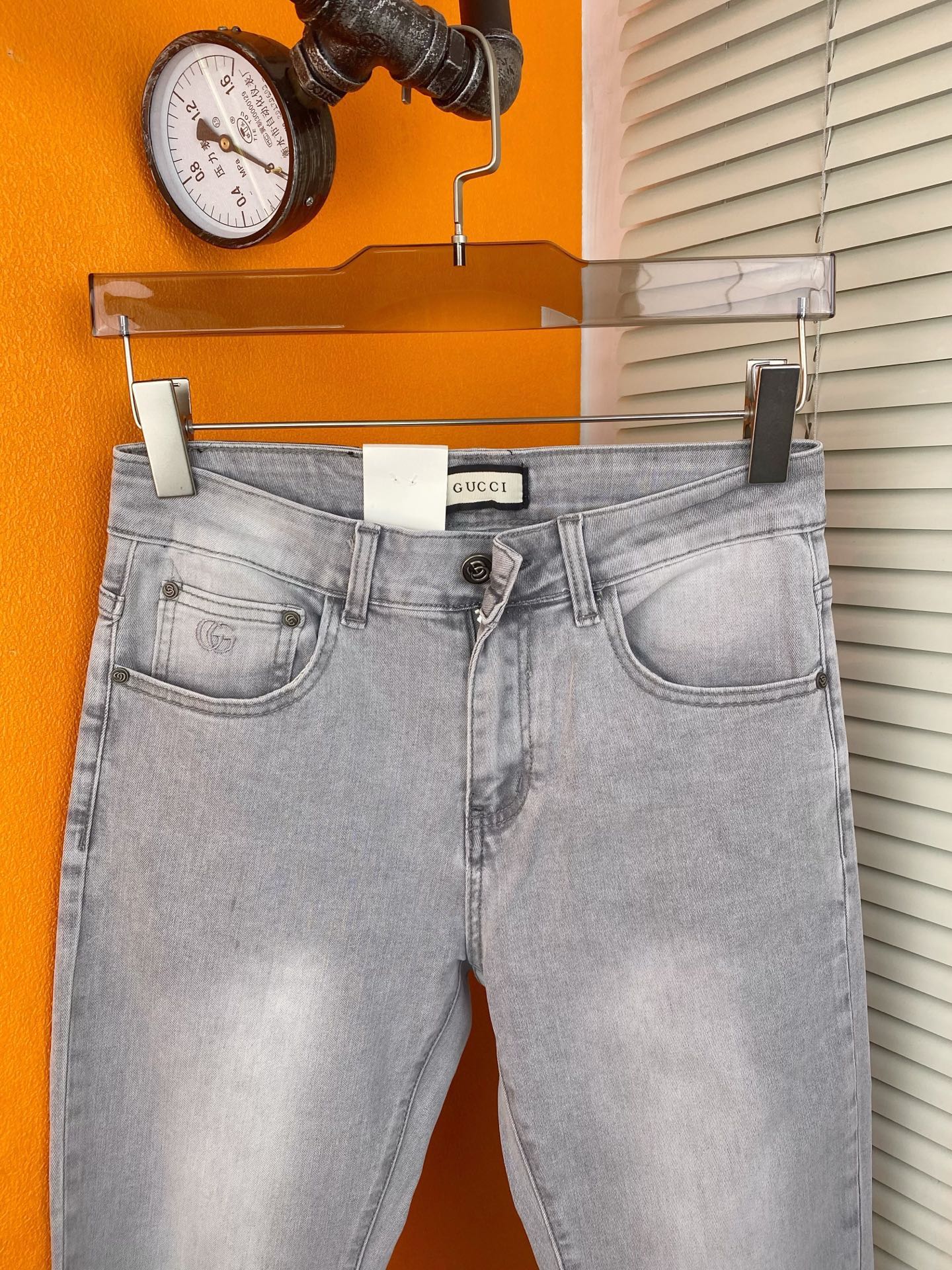 Gucciスタイルのファッショナブルなメンズデニムパンツ - 秋冬の新作