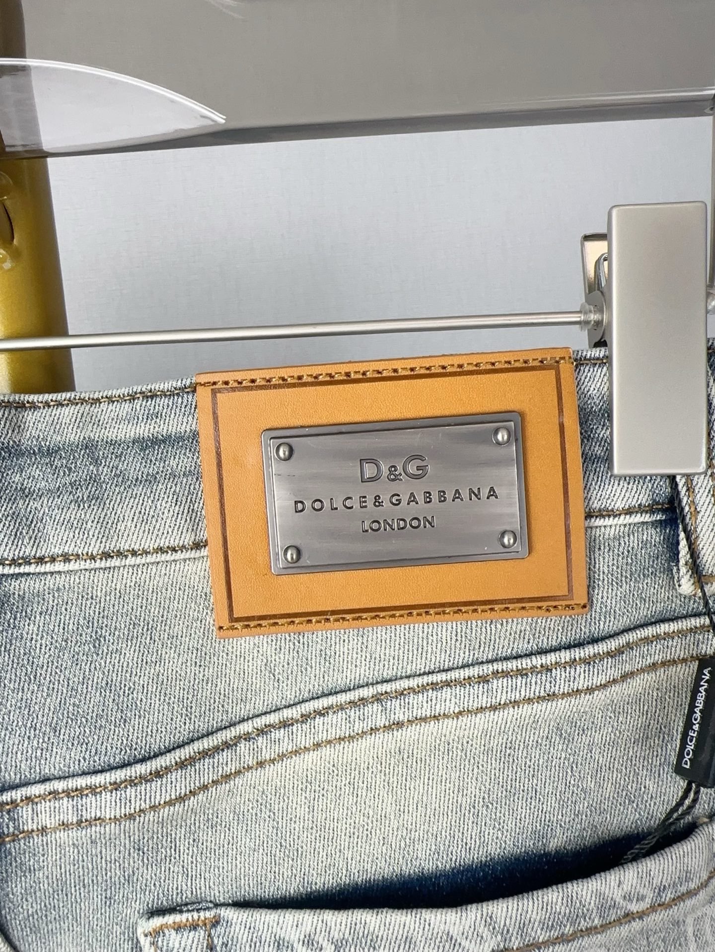 D&G 秋冬新作 スタイリッシュな牛仔長ズボン 弾力小脚修身版型