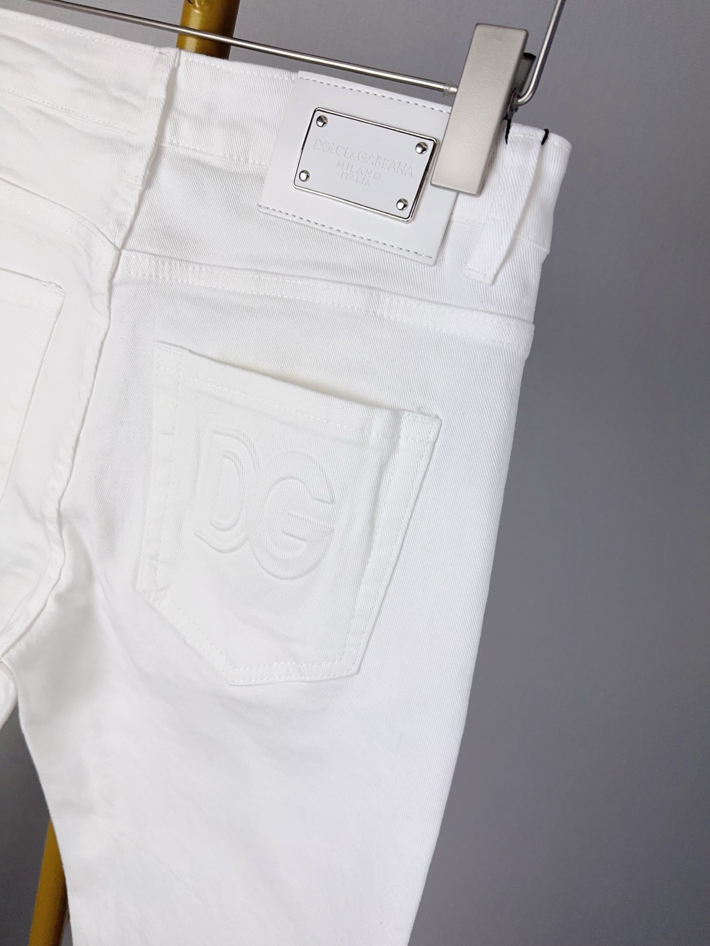 D&G 秋冬新作 牛仔長裤 - 弾力小脚修身デザイン