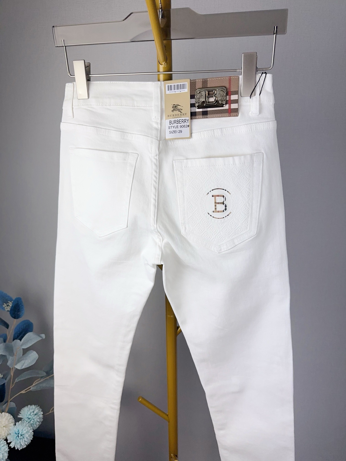 巴宝莉 秋冬新作 メンズ スリムフィット デニムパンツ