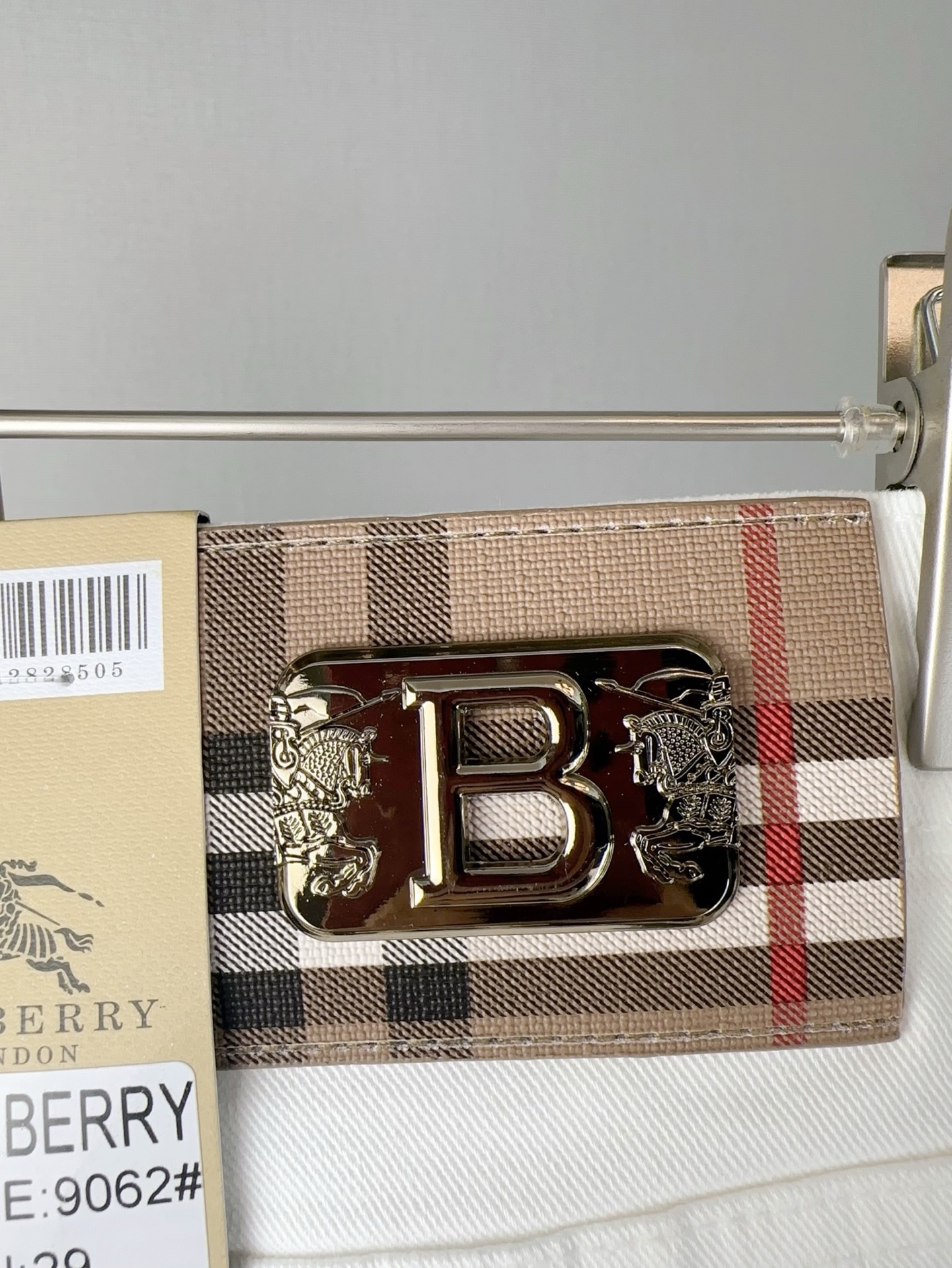 巴宝莉 秋冬新作 メンズ スリムフィット デニムパンツ