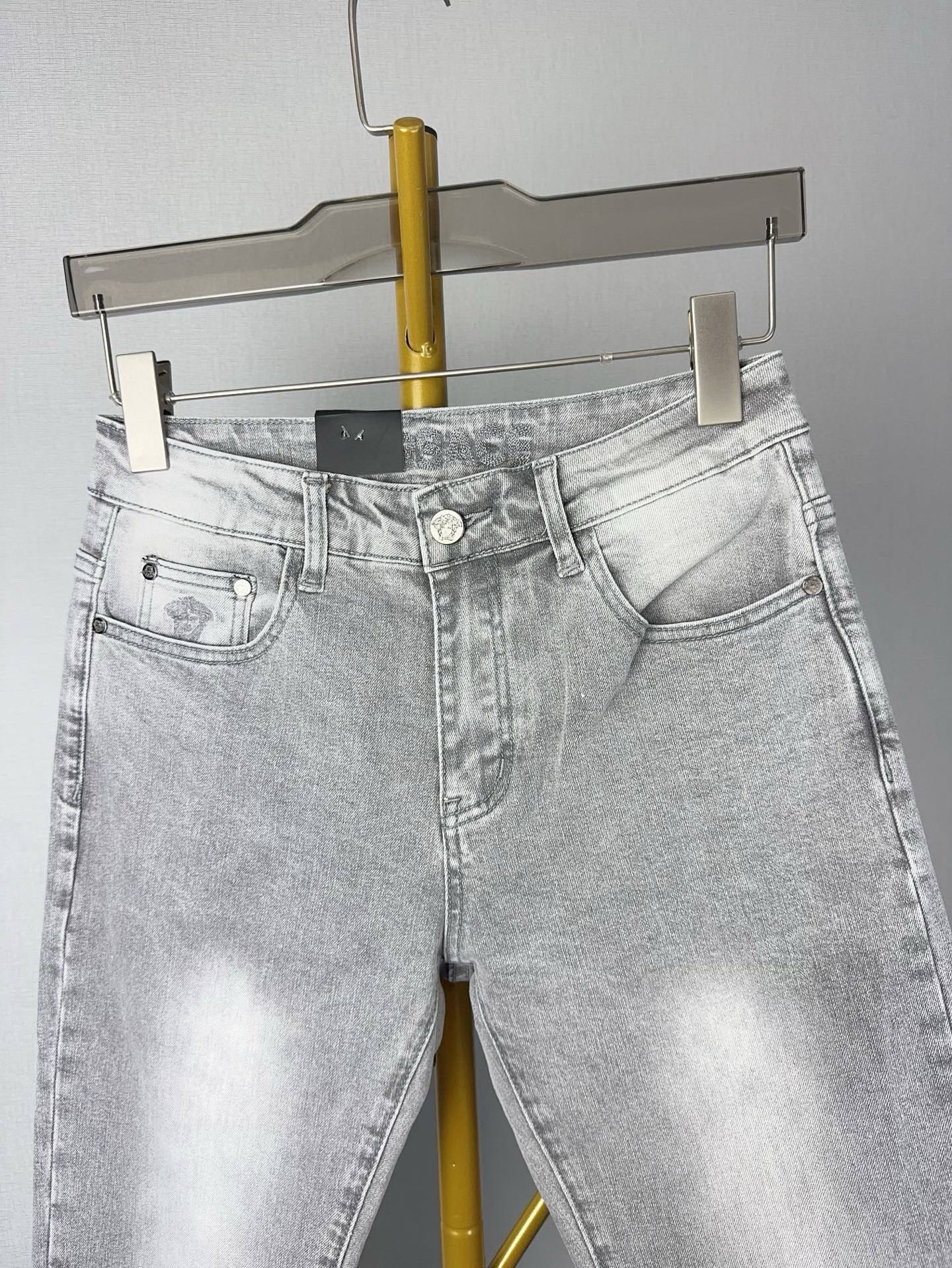 范思哲 秋冬 新作 ファッションデニムパンツ 弾力スリムフィット