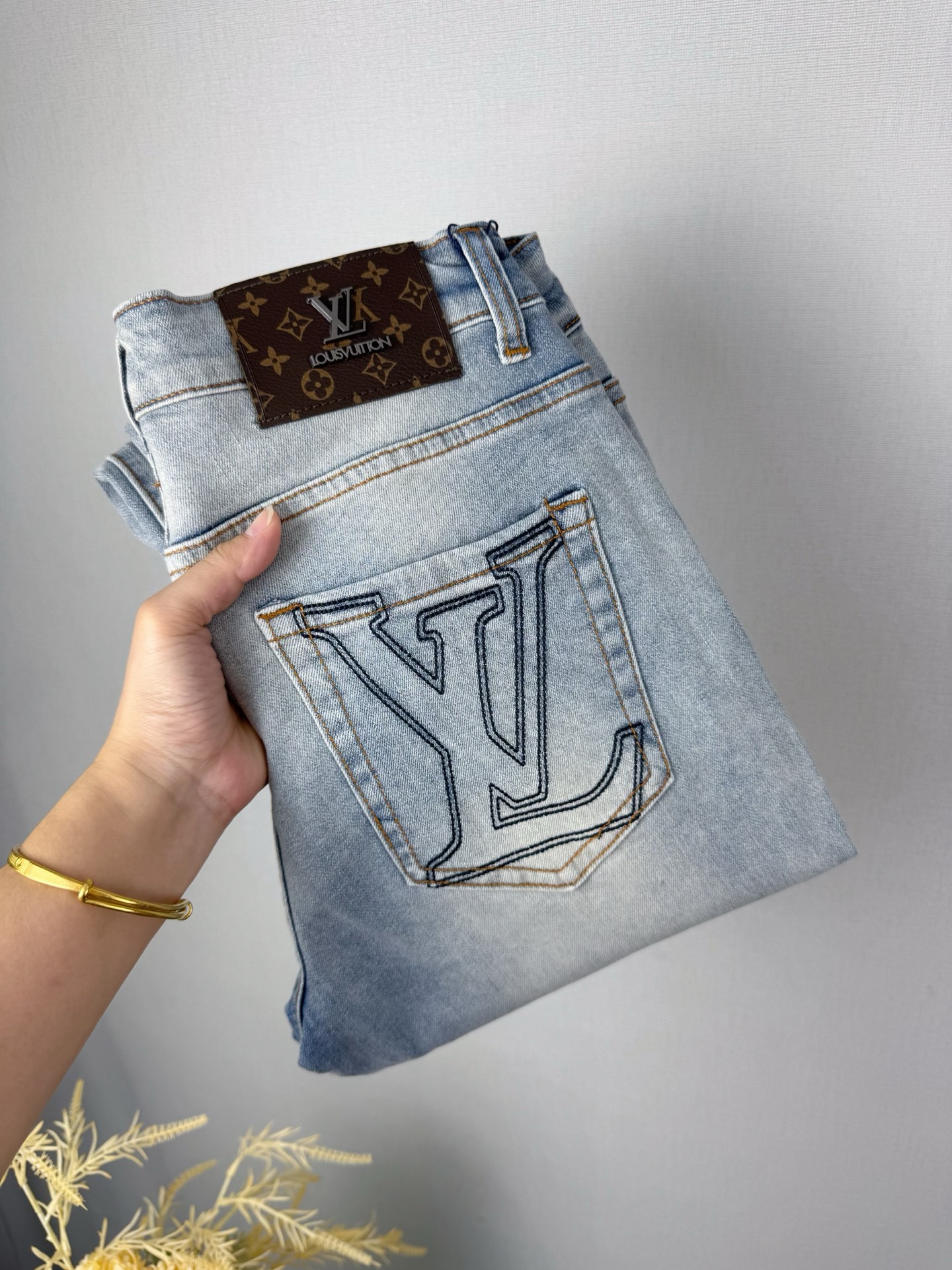 LV 秋冬新作 メンズファッション スリムフィットデニムパンツ